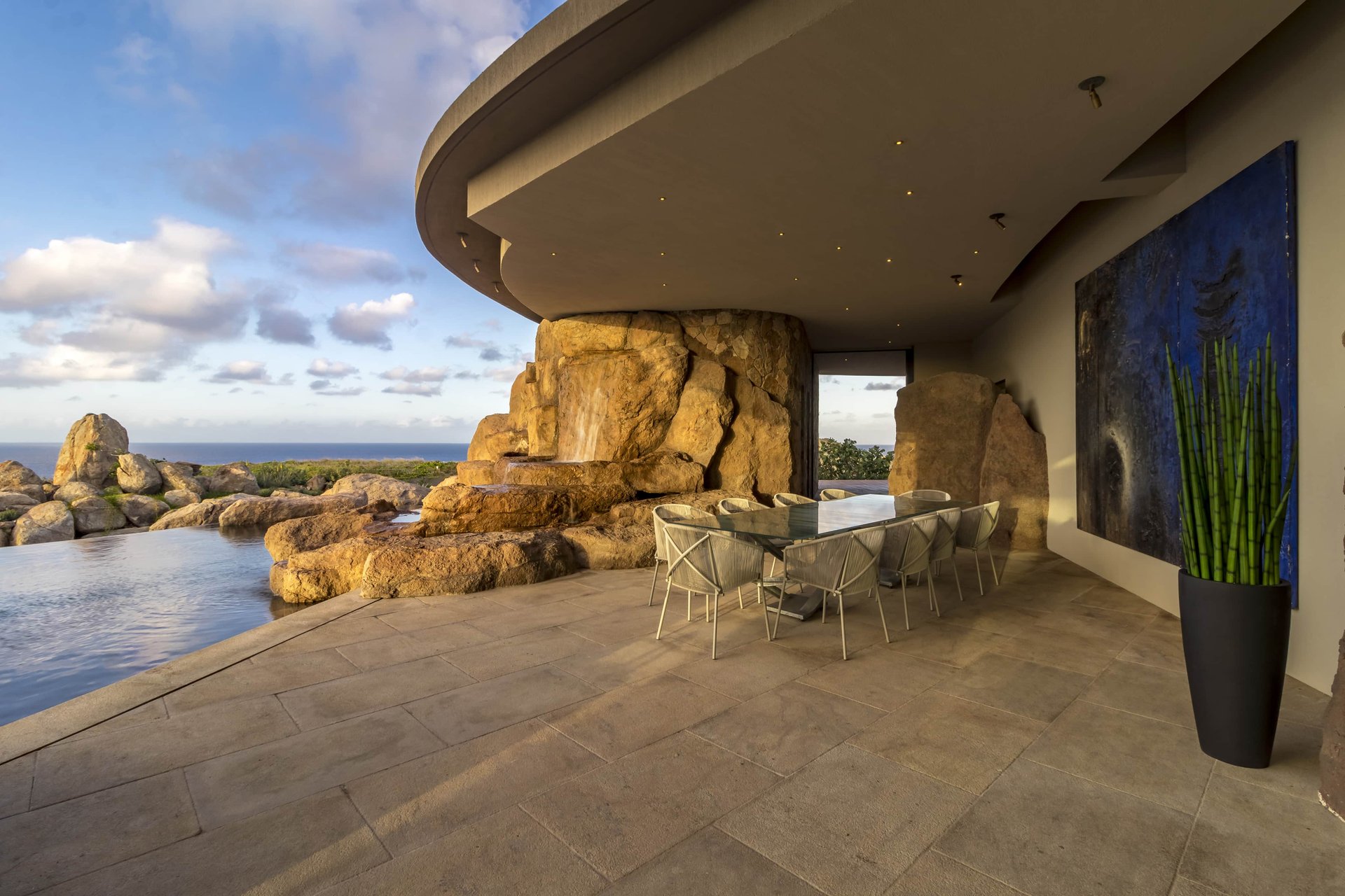 Halo Villa