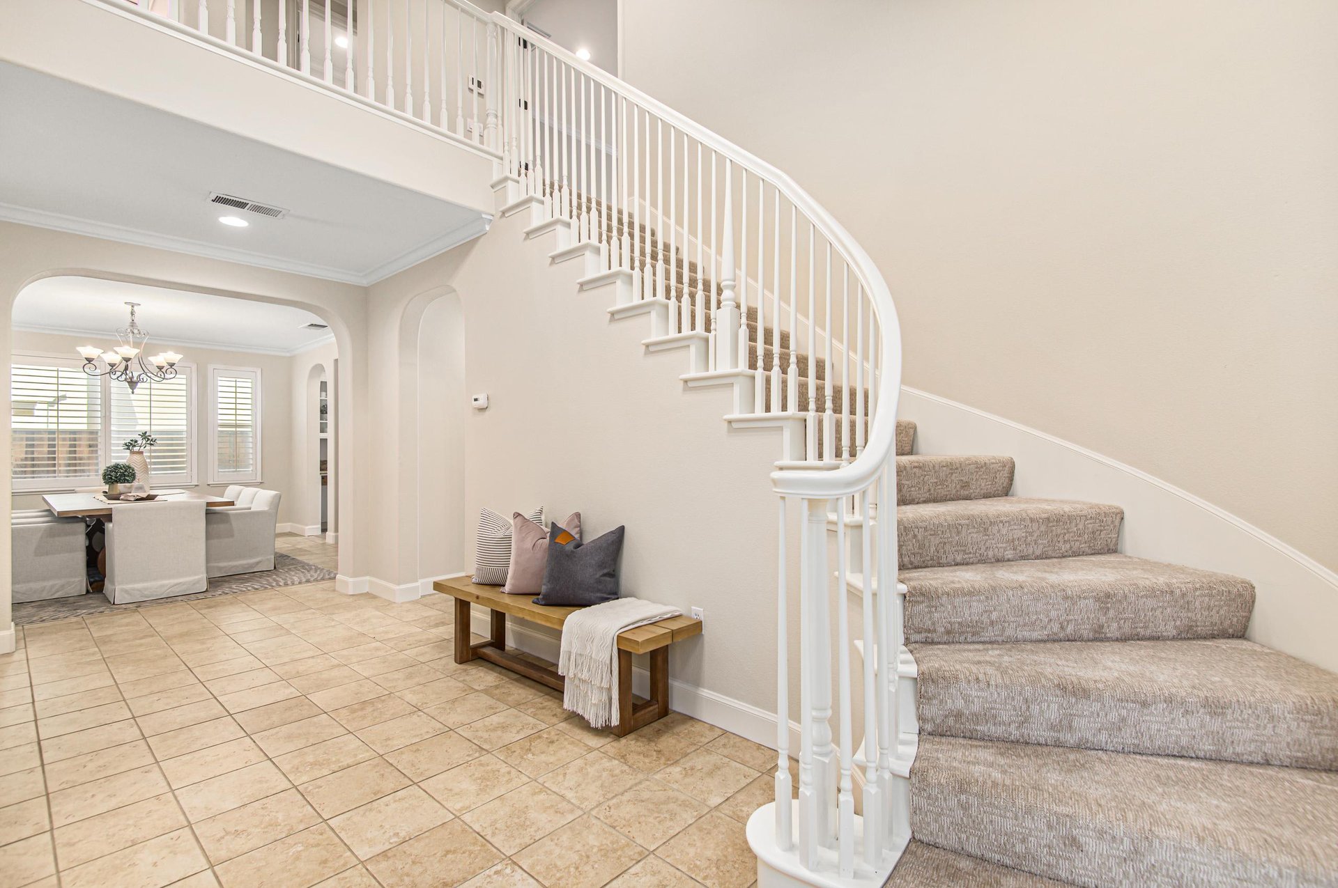 2112 Laguna Creek Lane