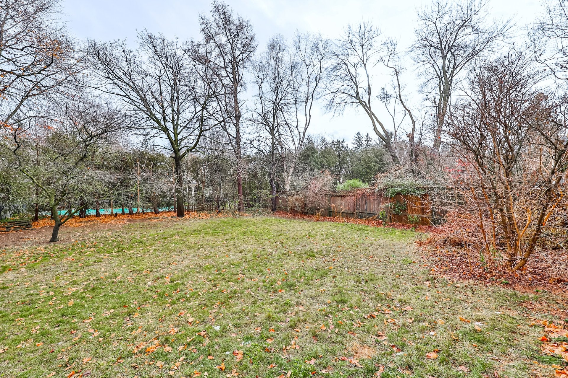 1036 Melvin Ave, Oakville