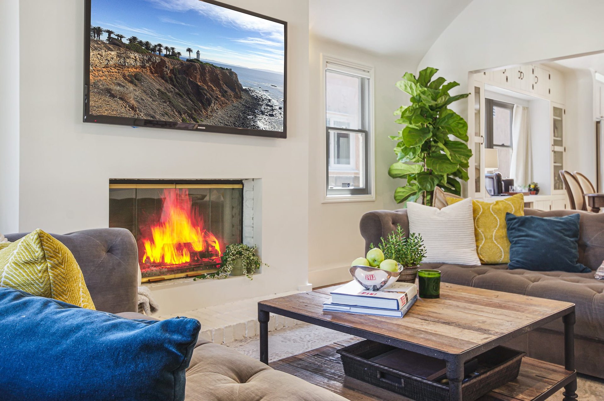LOVINGLY RESTORED 2-STORY TRADITIONAL HOME IN PRIME RANCHO PARK