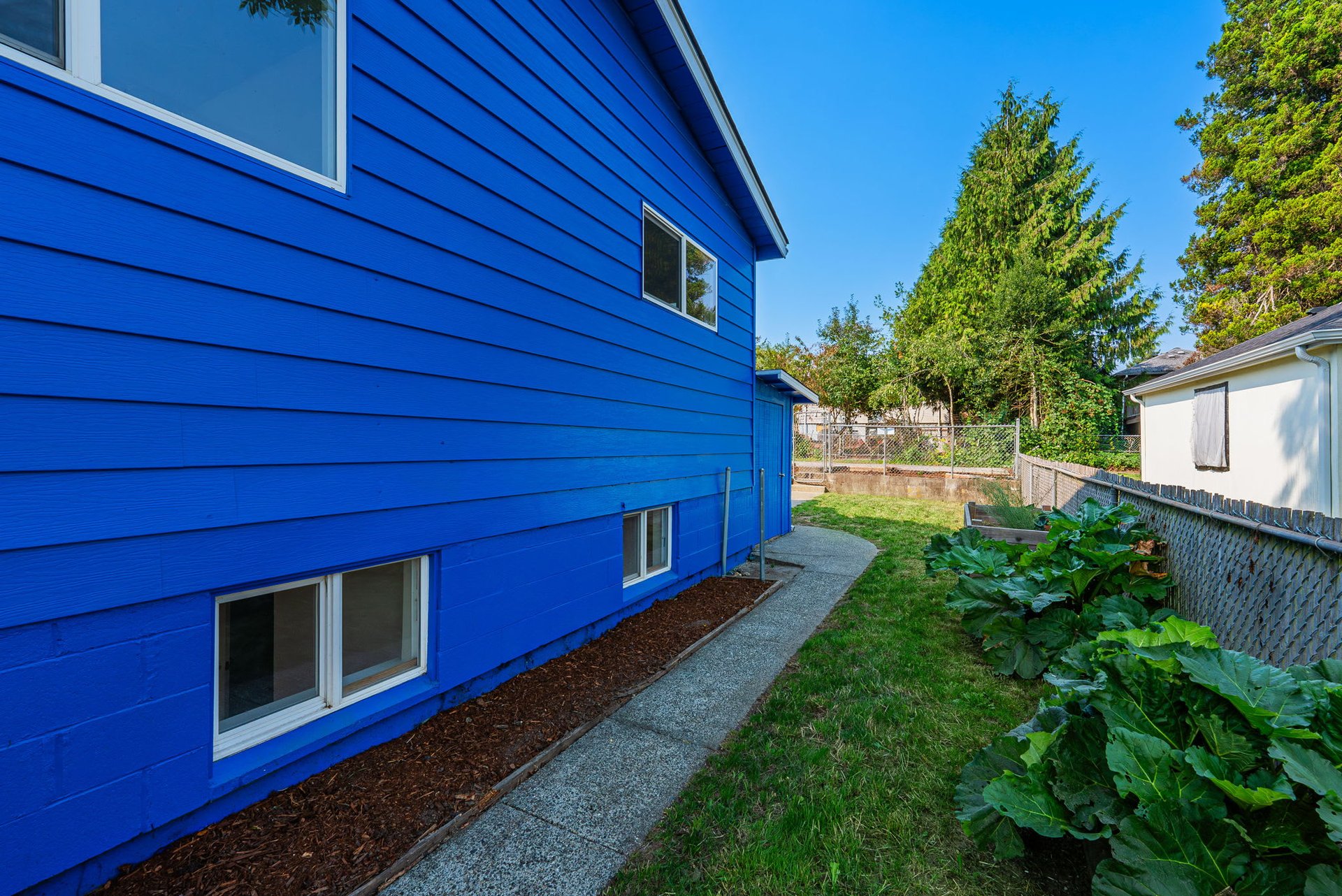 1109 Bloomington Avenue