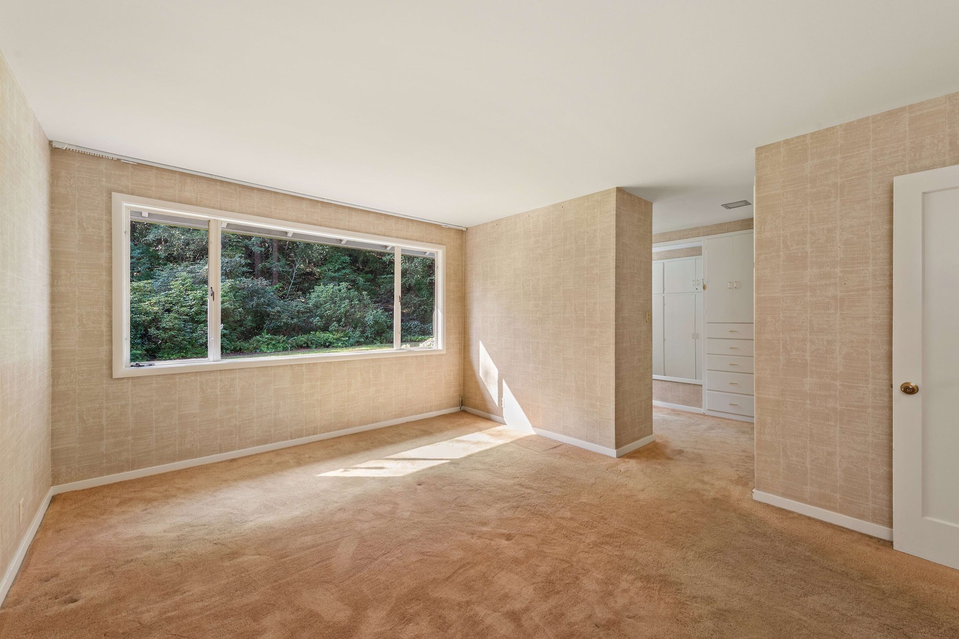 211 Woodland Rd