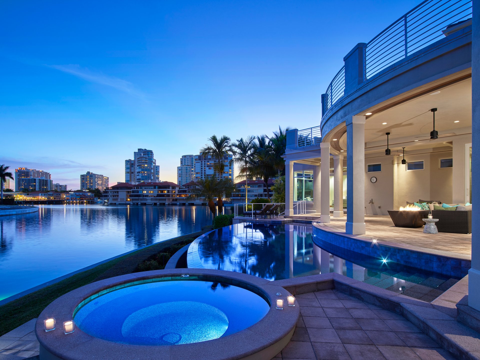 PARK SHORE