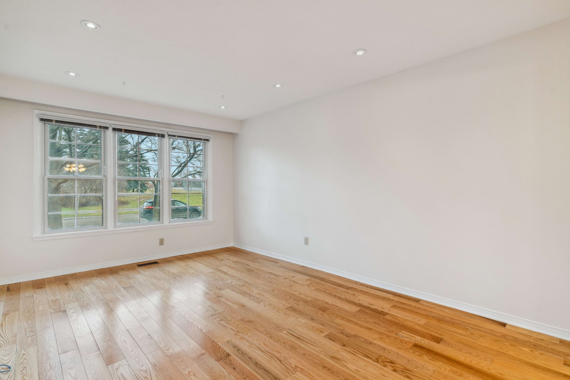 Beautifully Maintained Family Home