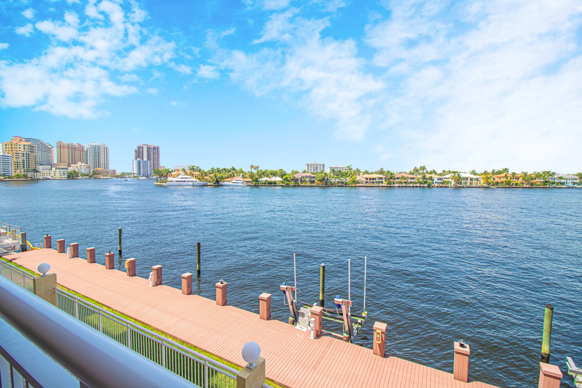511 Bayshore Dr Unit: 304