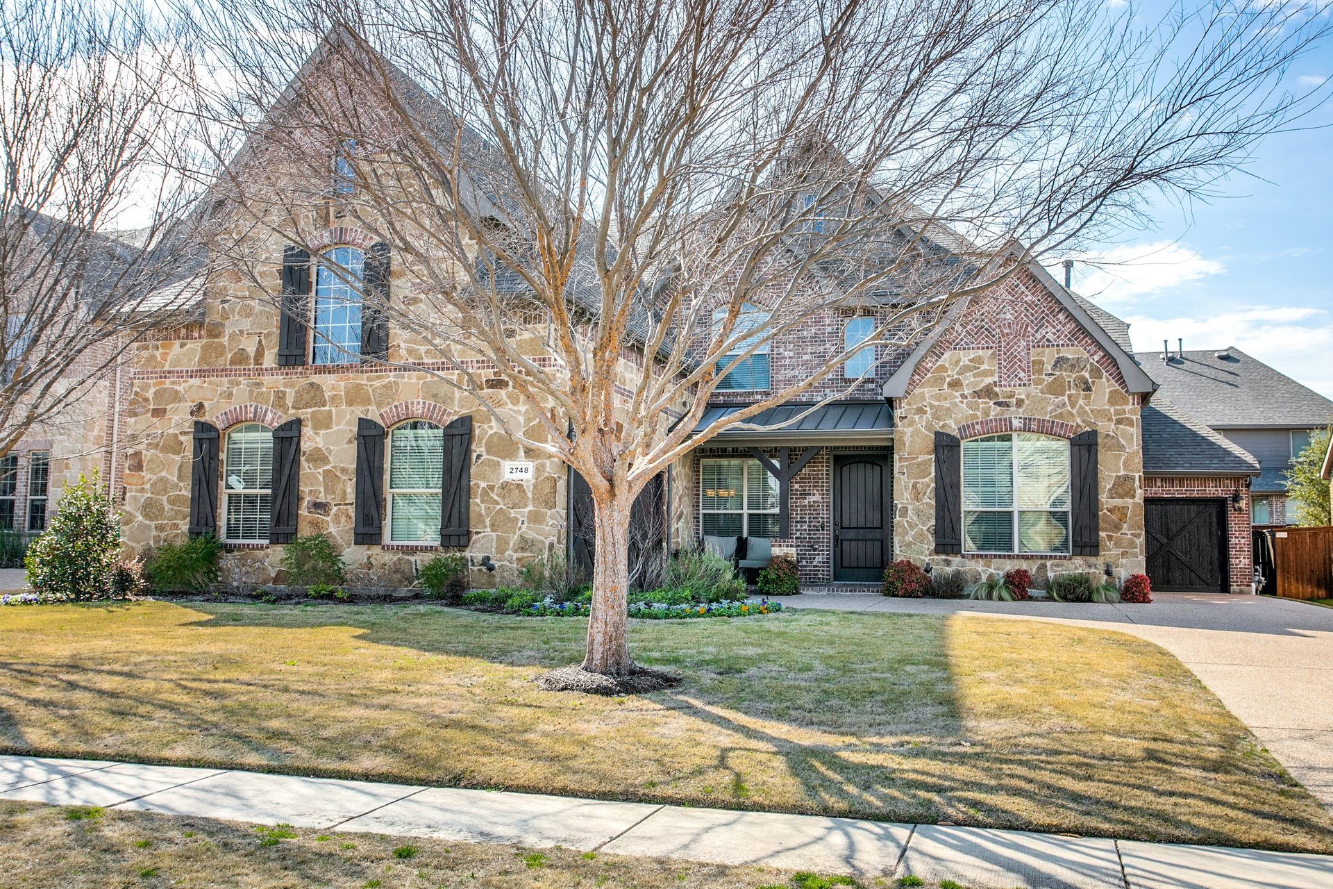 2748 Enfield Drive