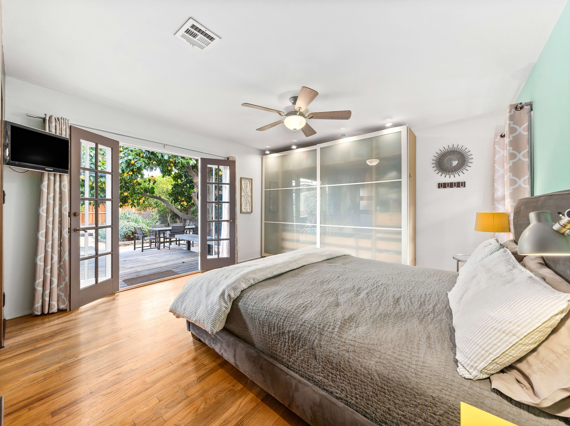 5526 Costello Ave, Sherman Oaks