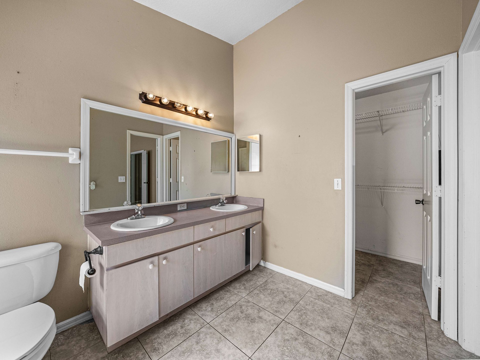 22828 RICHARDSON LN