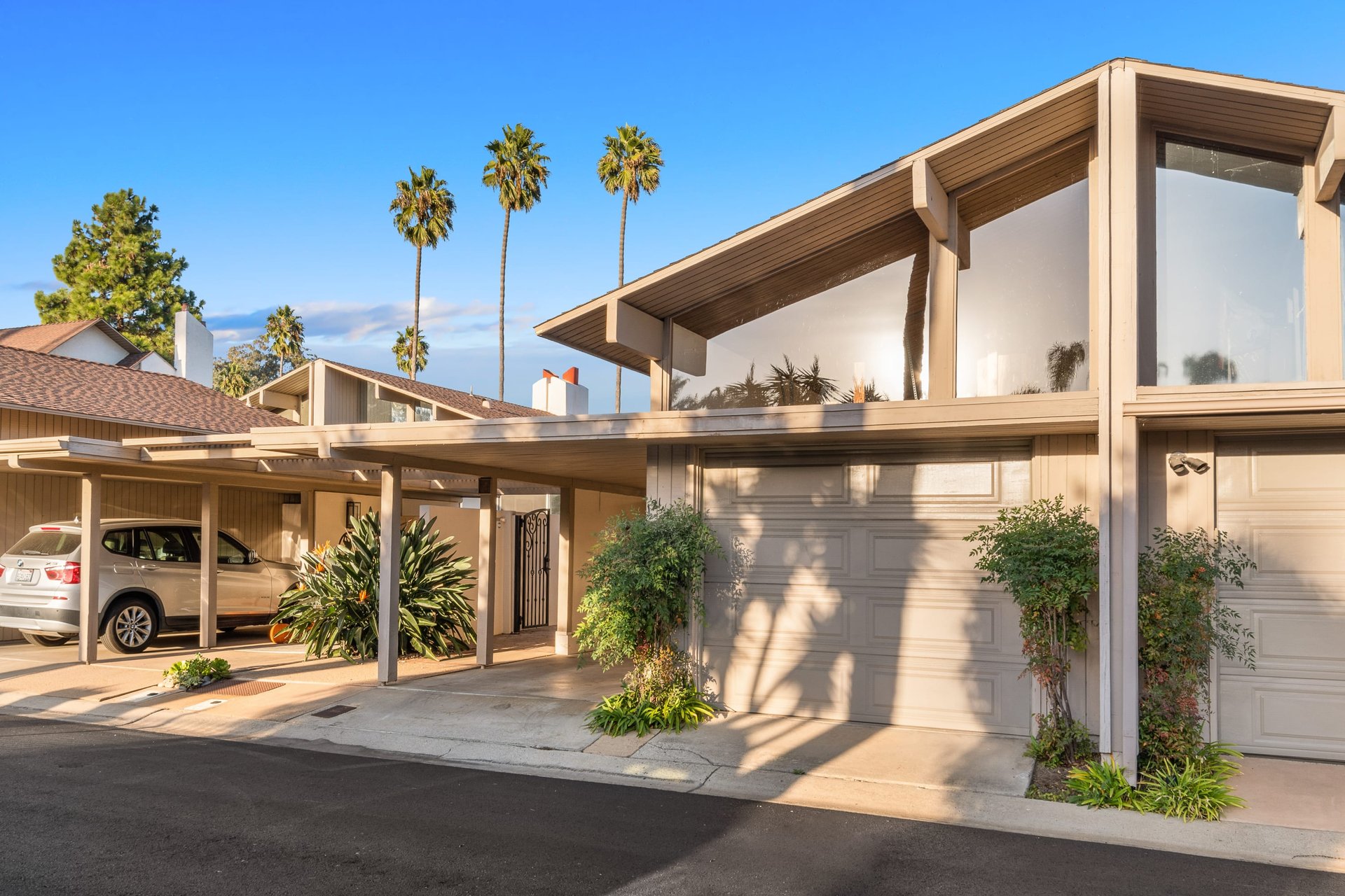121 Via Coronado