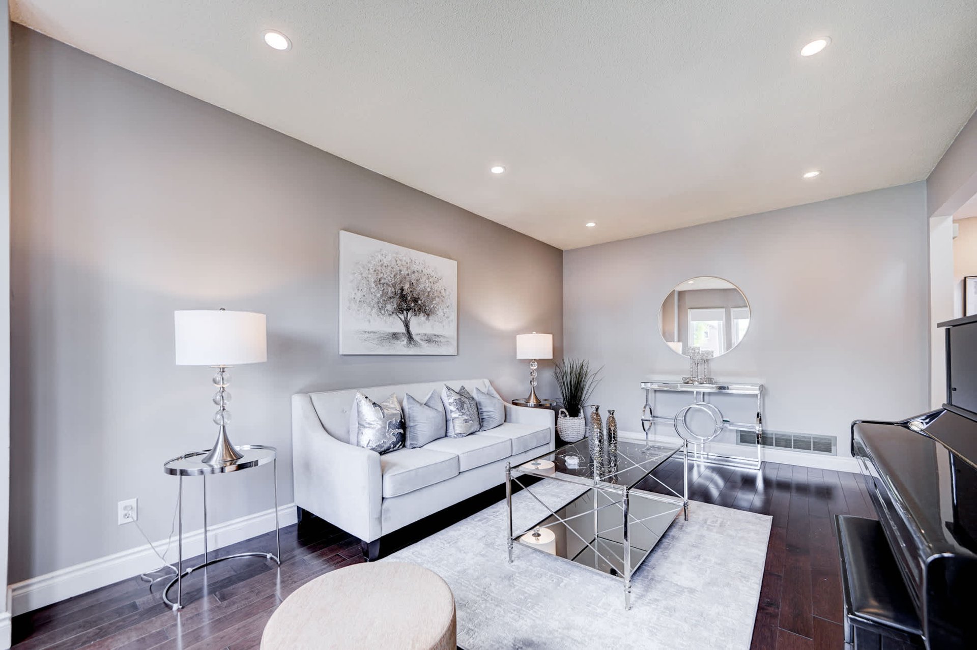 1534 Princeton Cres
