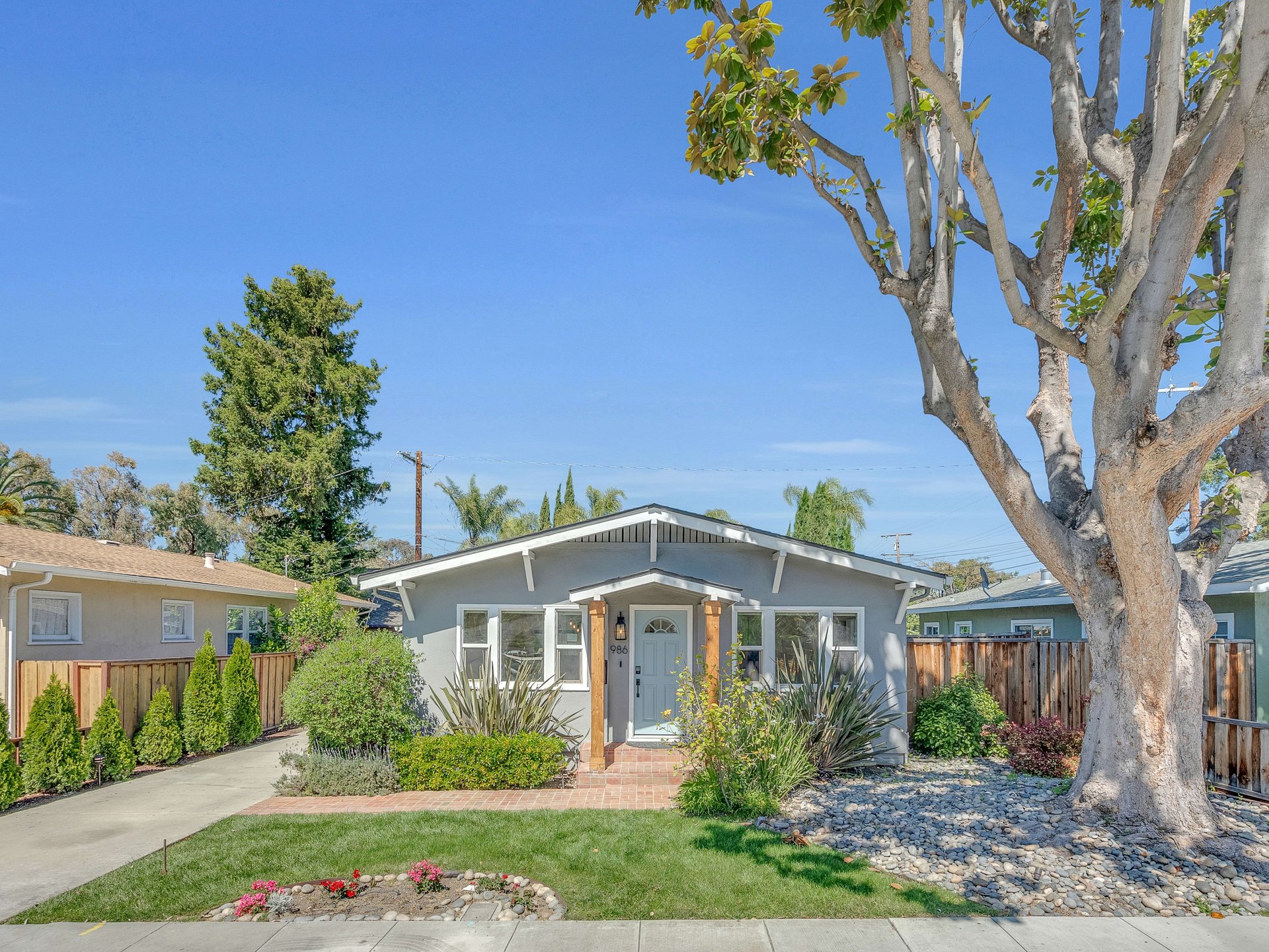 986 Katherine Court