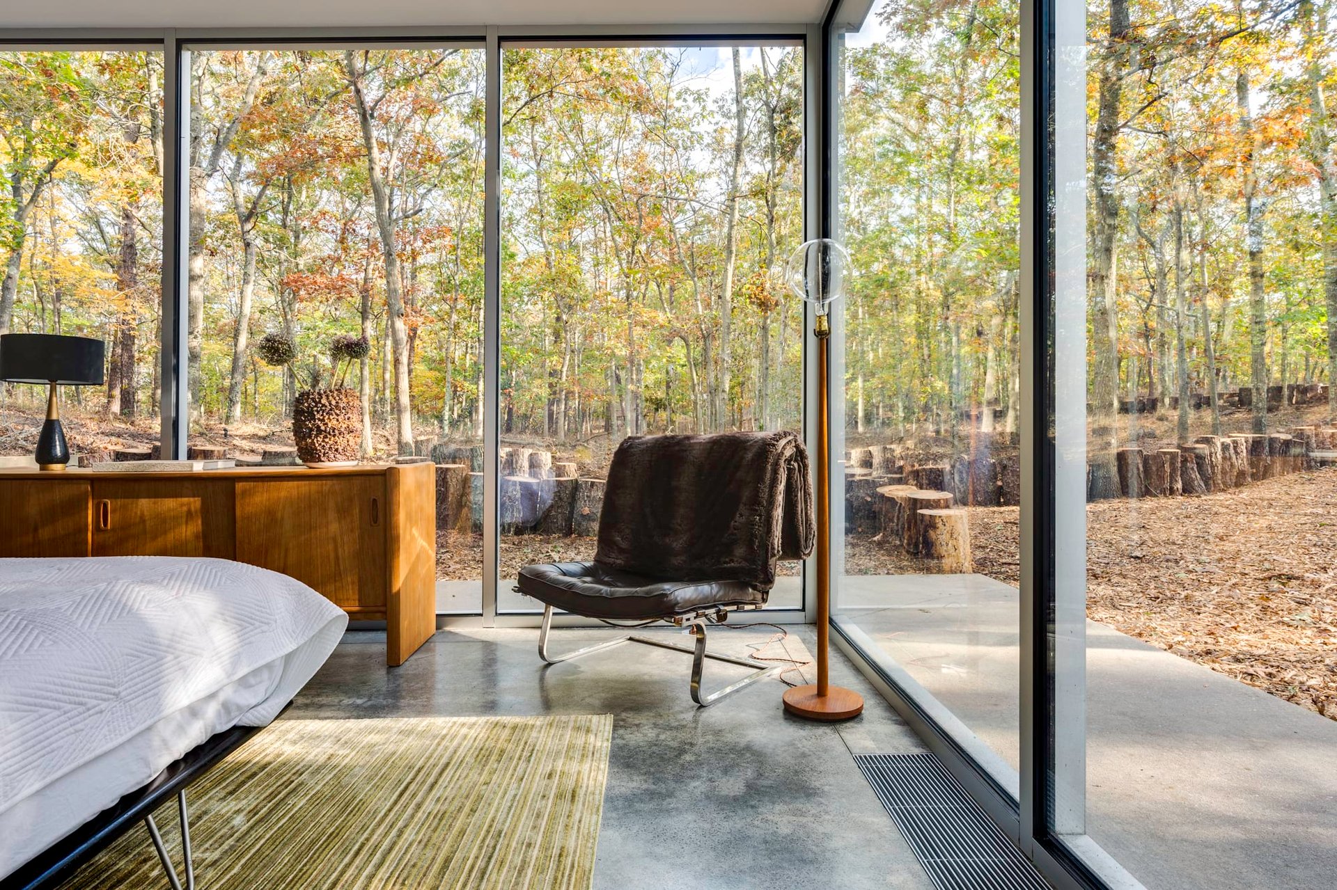 "The Glass House," A Design Icon on 2.9 Buildable Acres