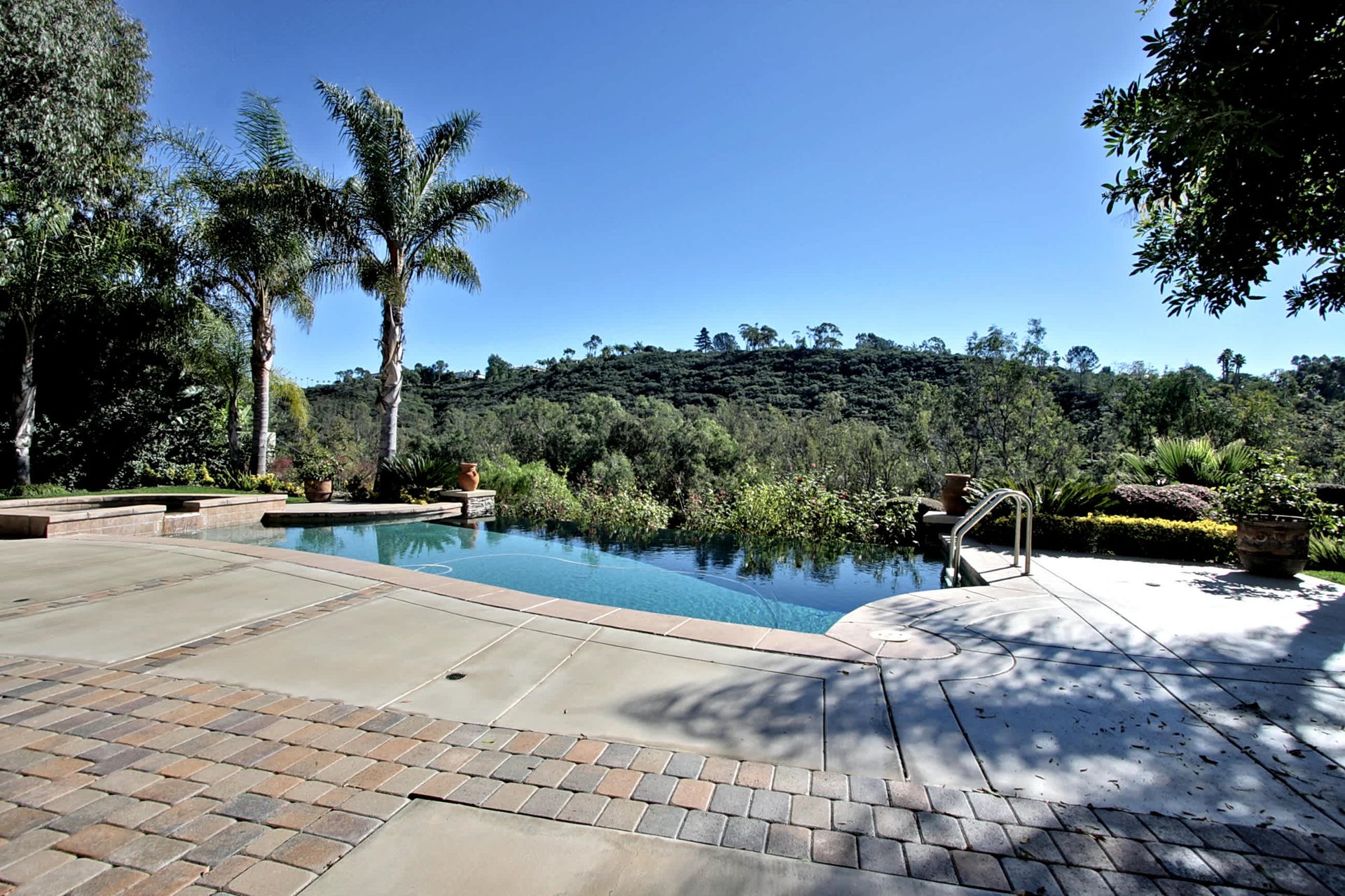 Exciting Rental, Fabulous Location