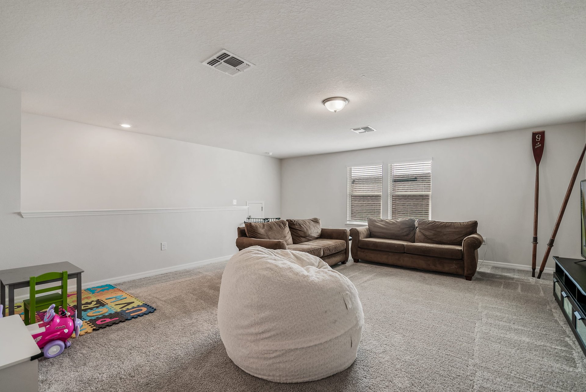 7604 POOL COMPASS LOOP 