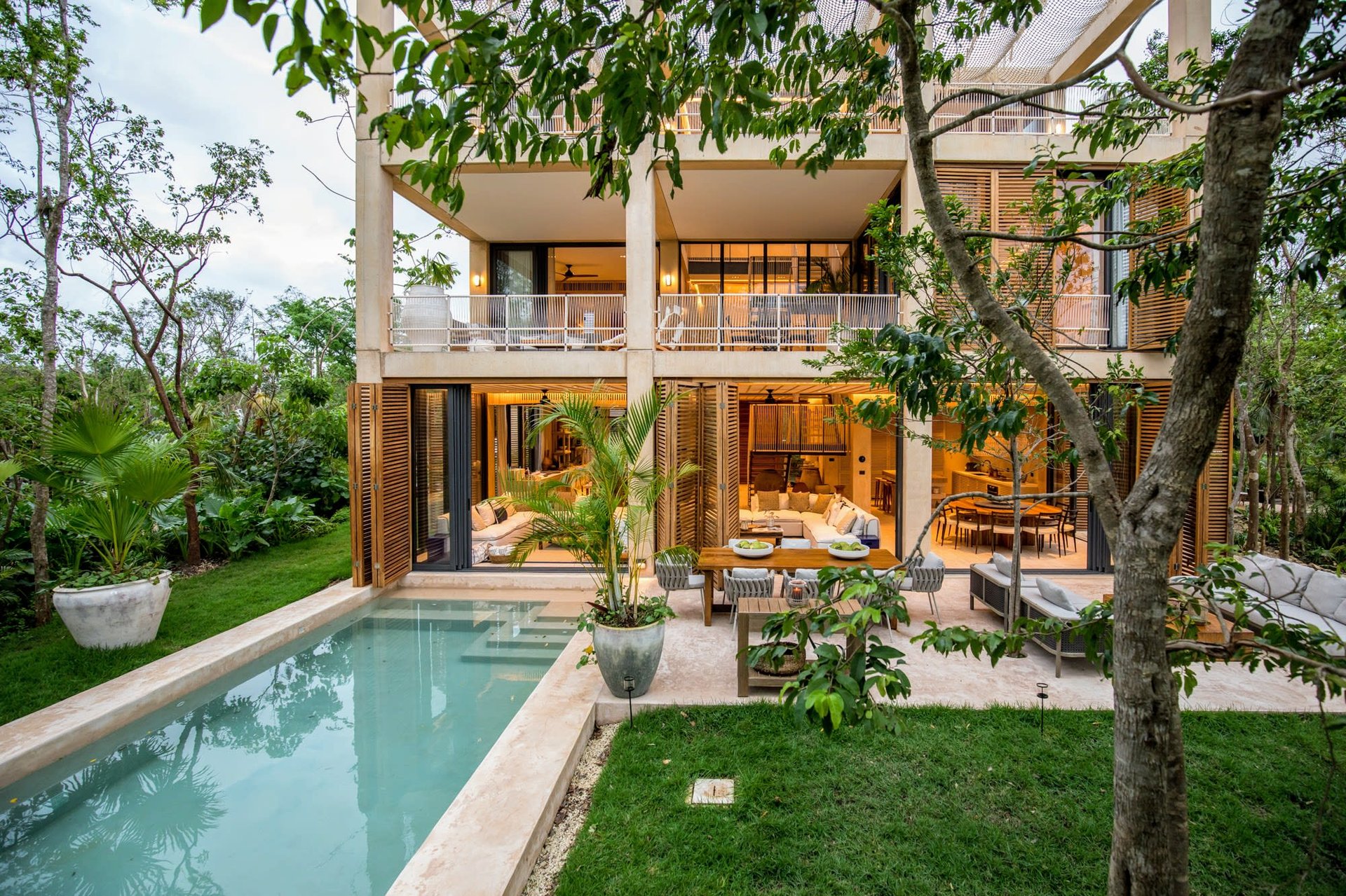 NEW development offering spacious luxury villas, Playa del Carmen Membership Options For Luxury Beach club