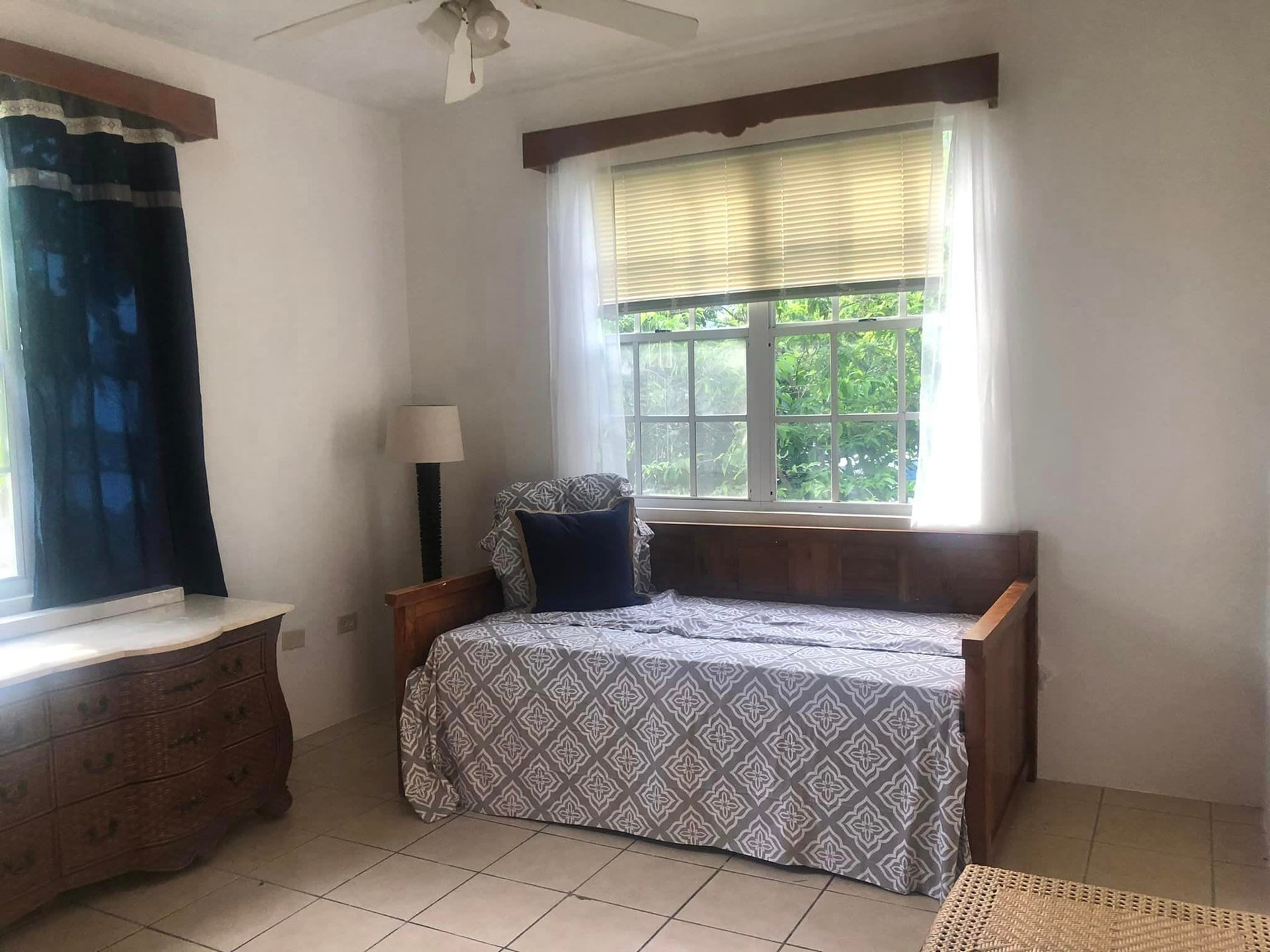 945 Parham Town 2 Bedroom Apartment