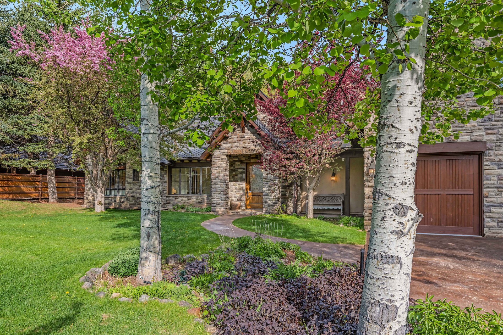 Fabulous Luxurious 5 Bedroom Home in Snowmass
