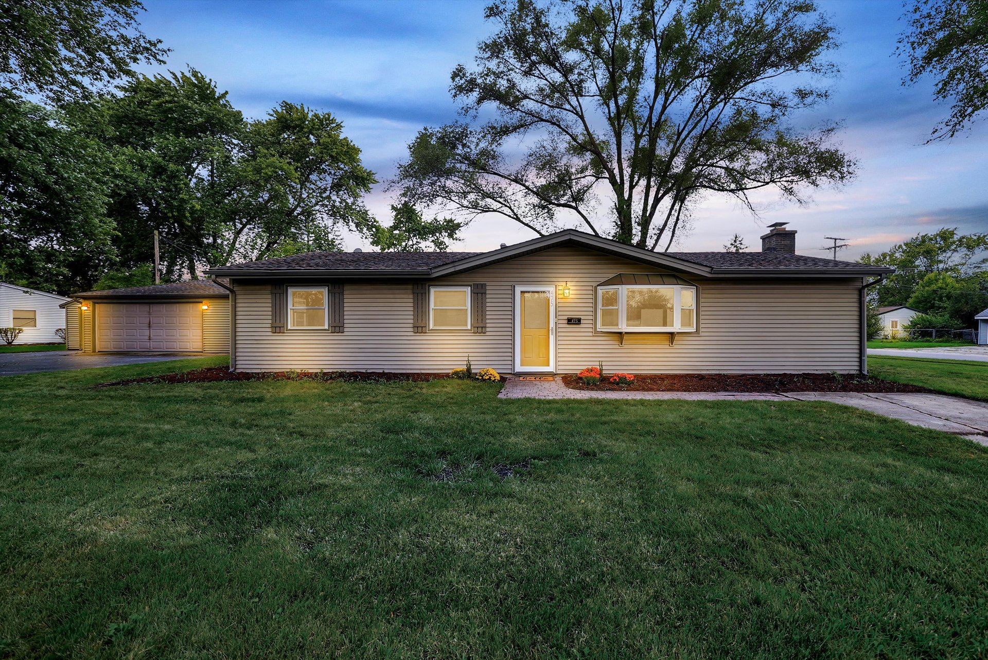 Private Address, Wauconda, IL 60084