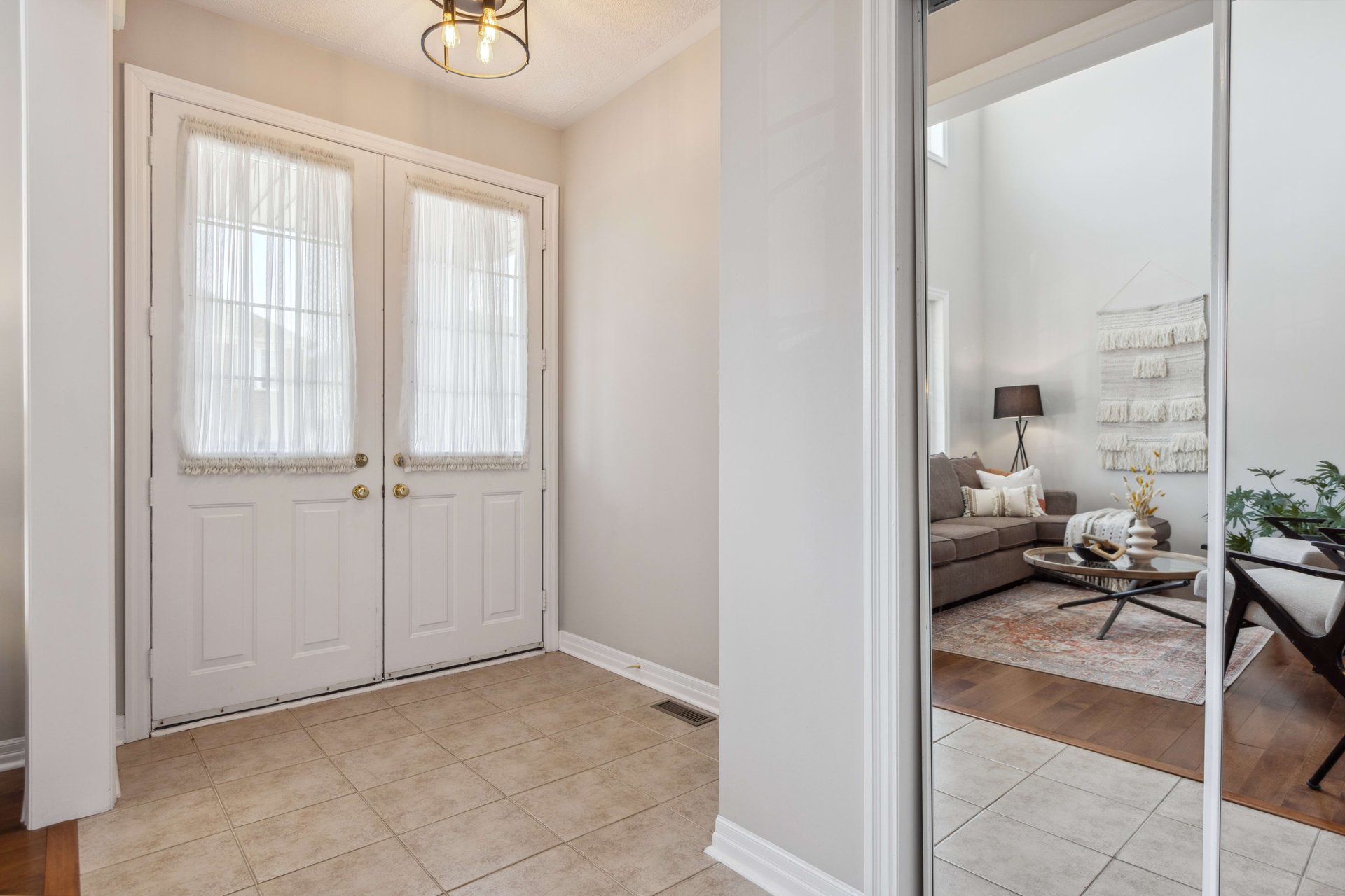 Fabulous 4 Bedroom with Pool & Loft!