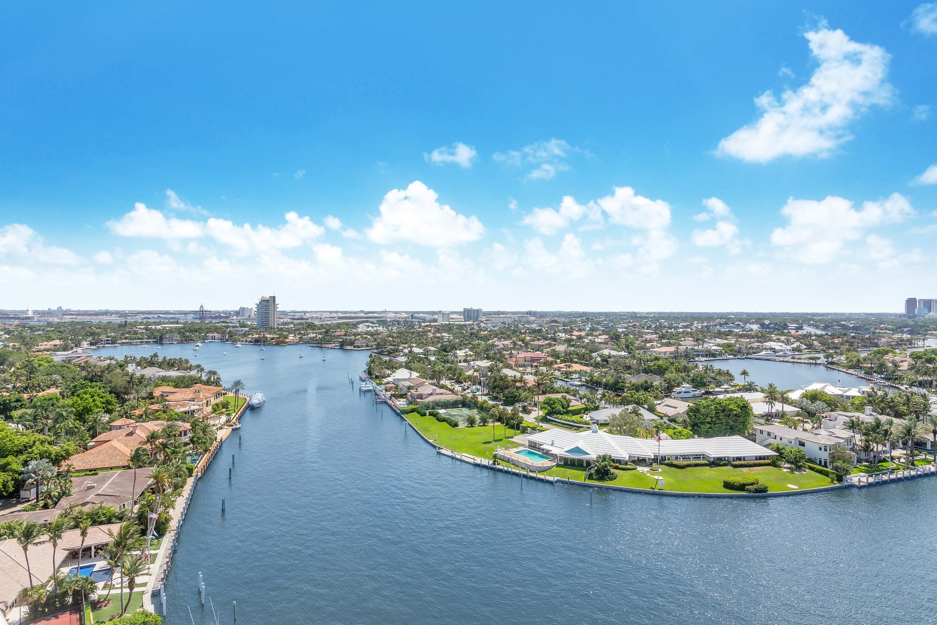 3055 Harbor Dr Unit: 1703