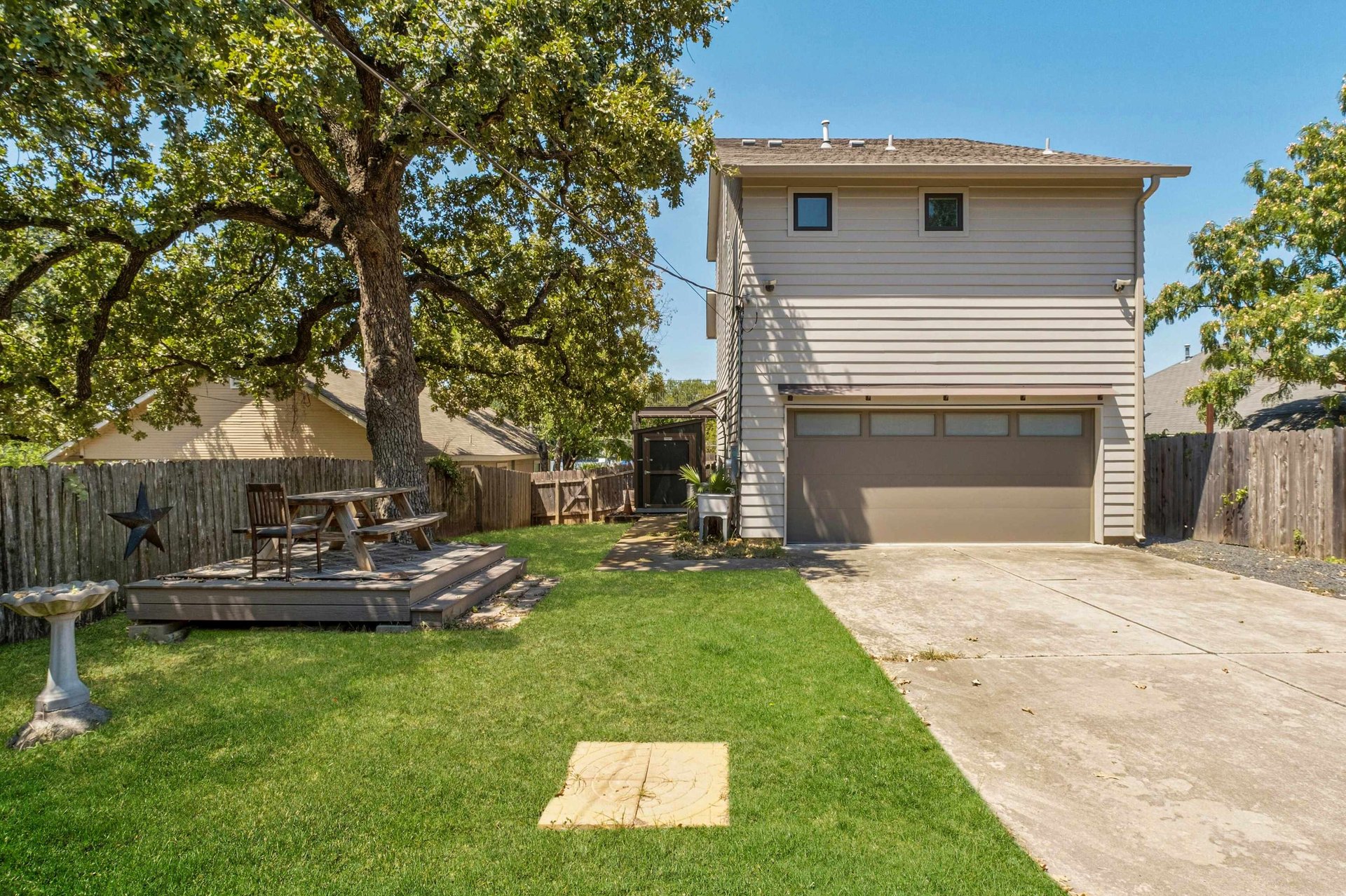 1203 Cedar Avenue