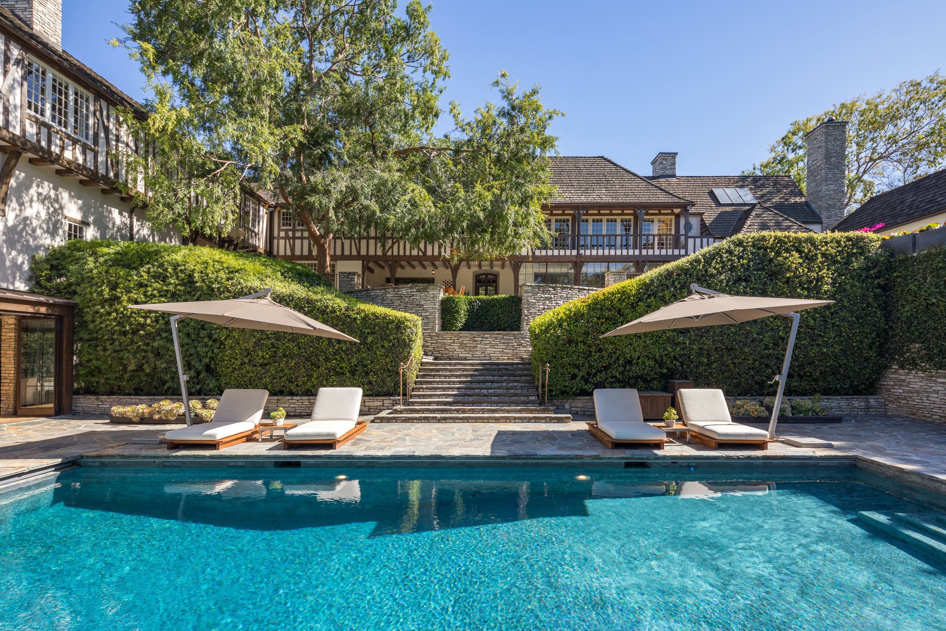The Ridgedale Estate