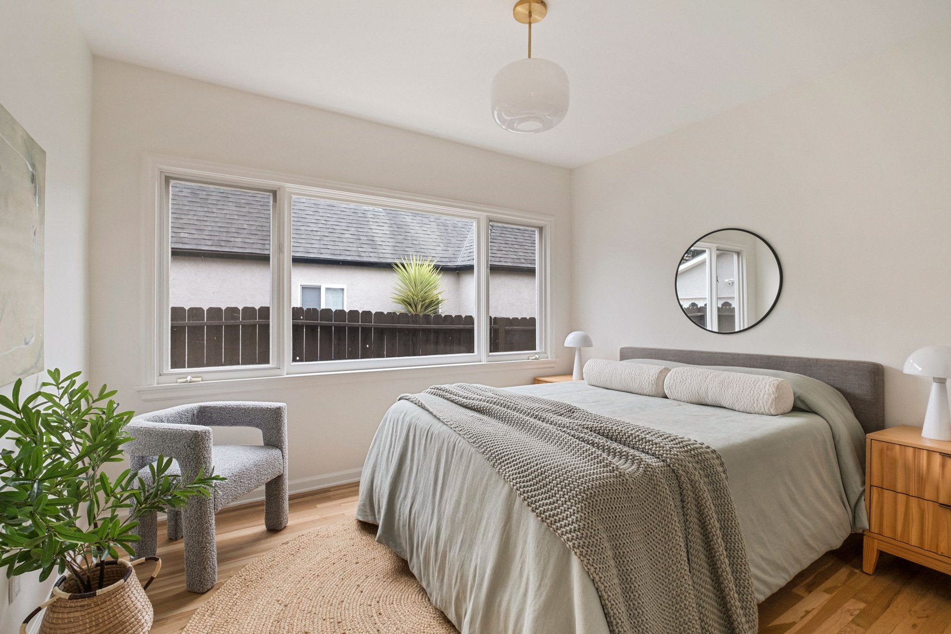 Beautifully Re-imagined Spanish Modern in Wilshire Vista