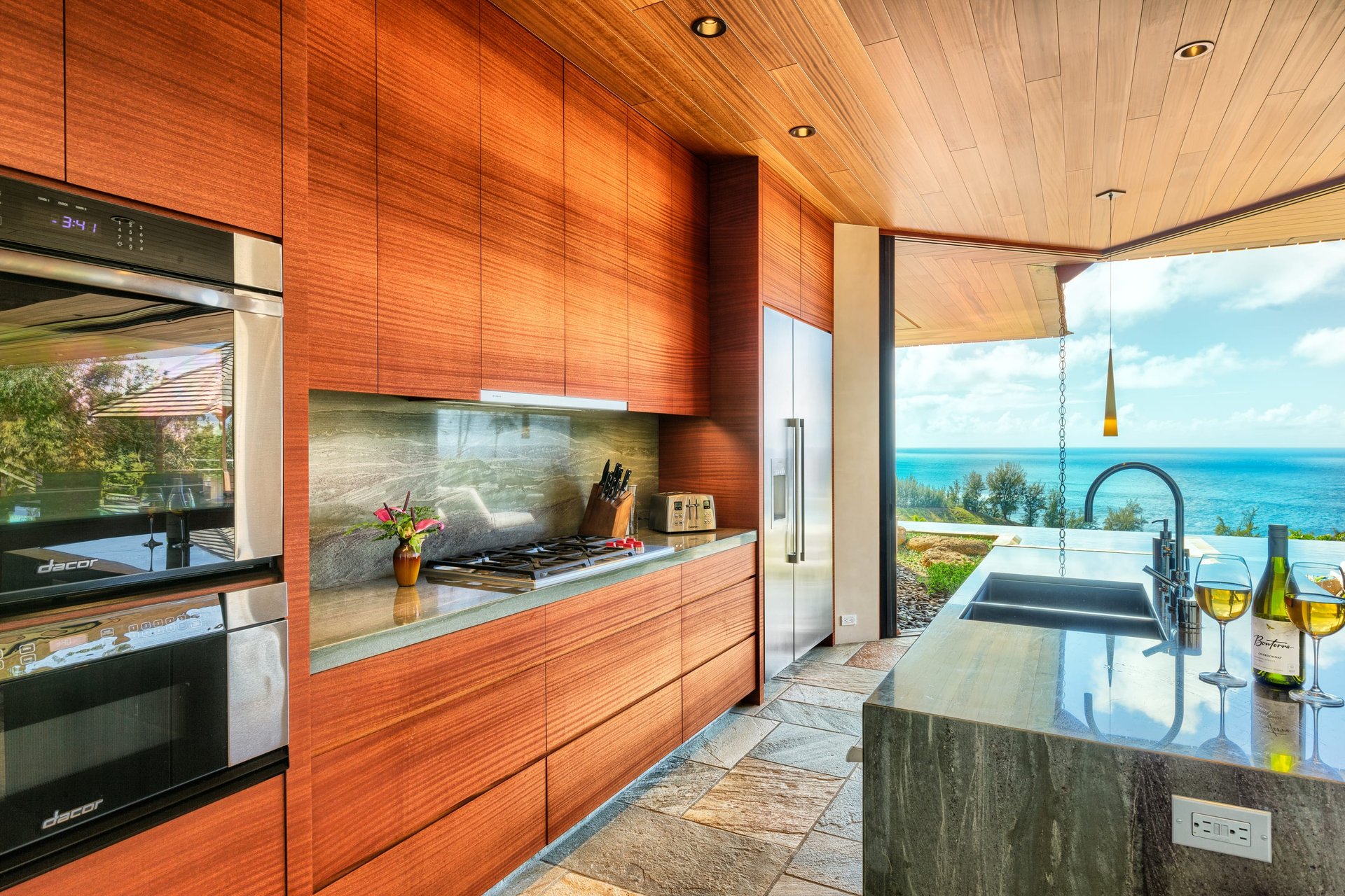 Secret Cove Estate