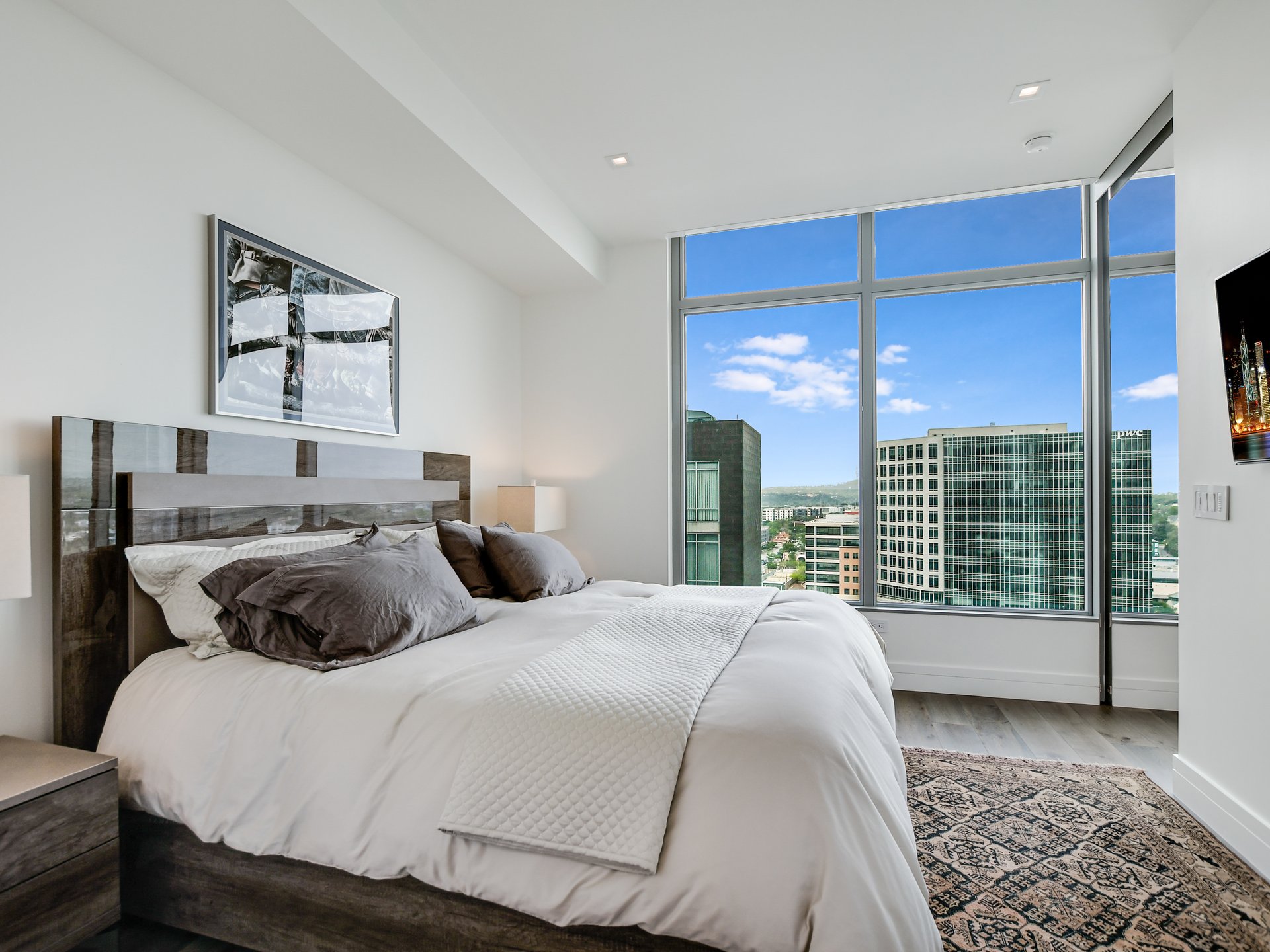Fifth & West, #1504