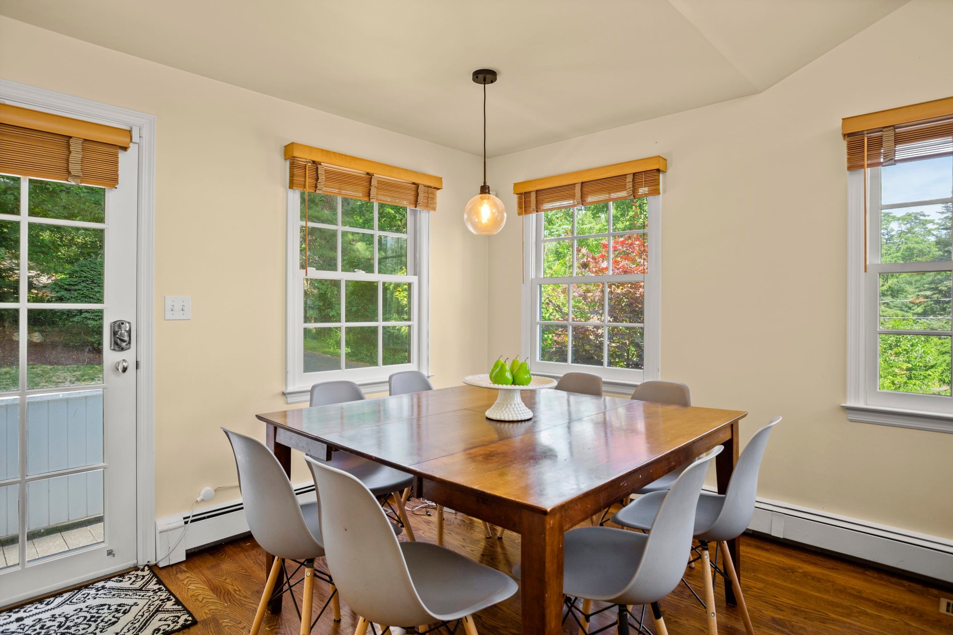 12 Saint George Place