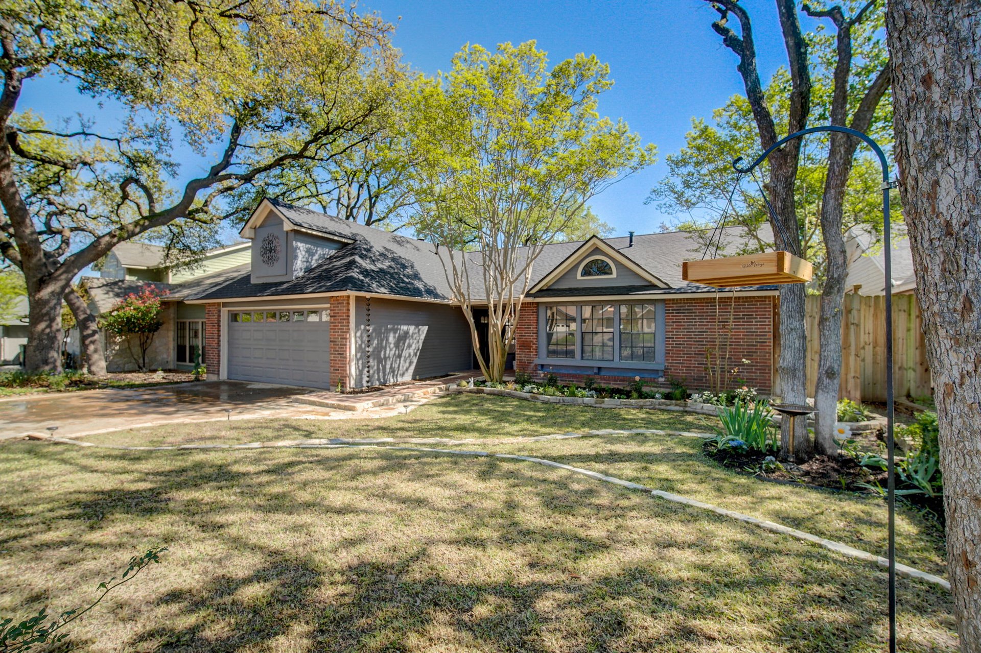 Charming Milwood Home Near Apple & The Domain