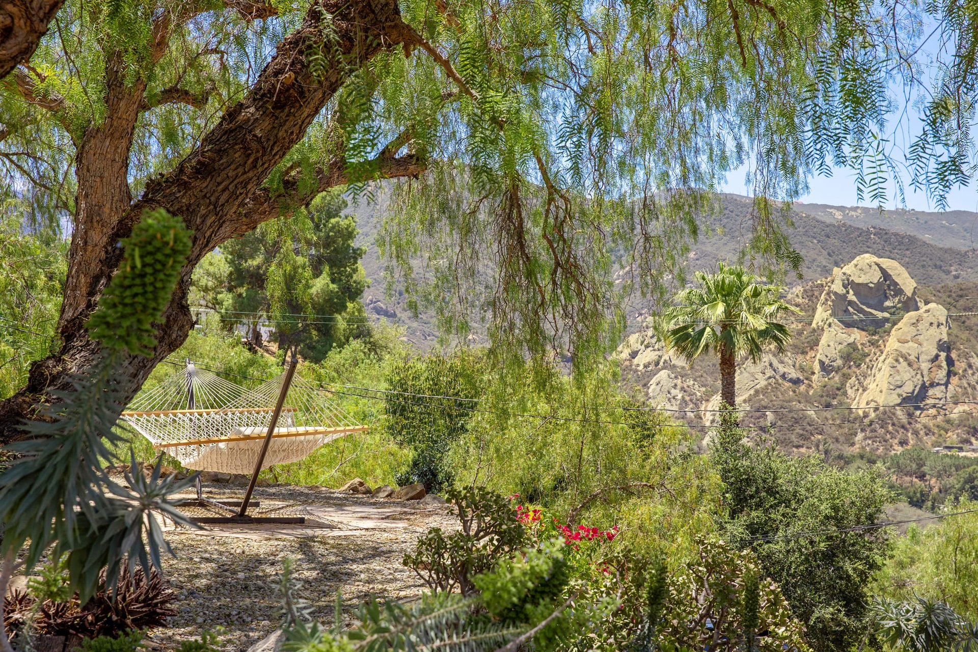 2708 Topanga Skyline Dr