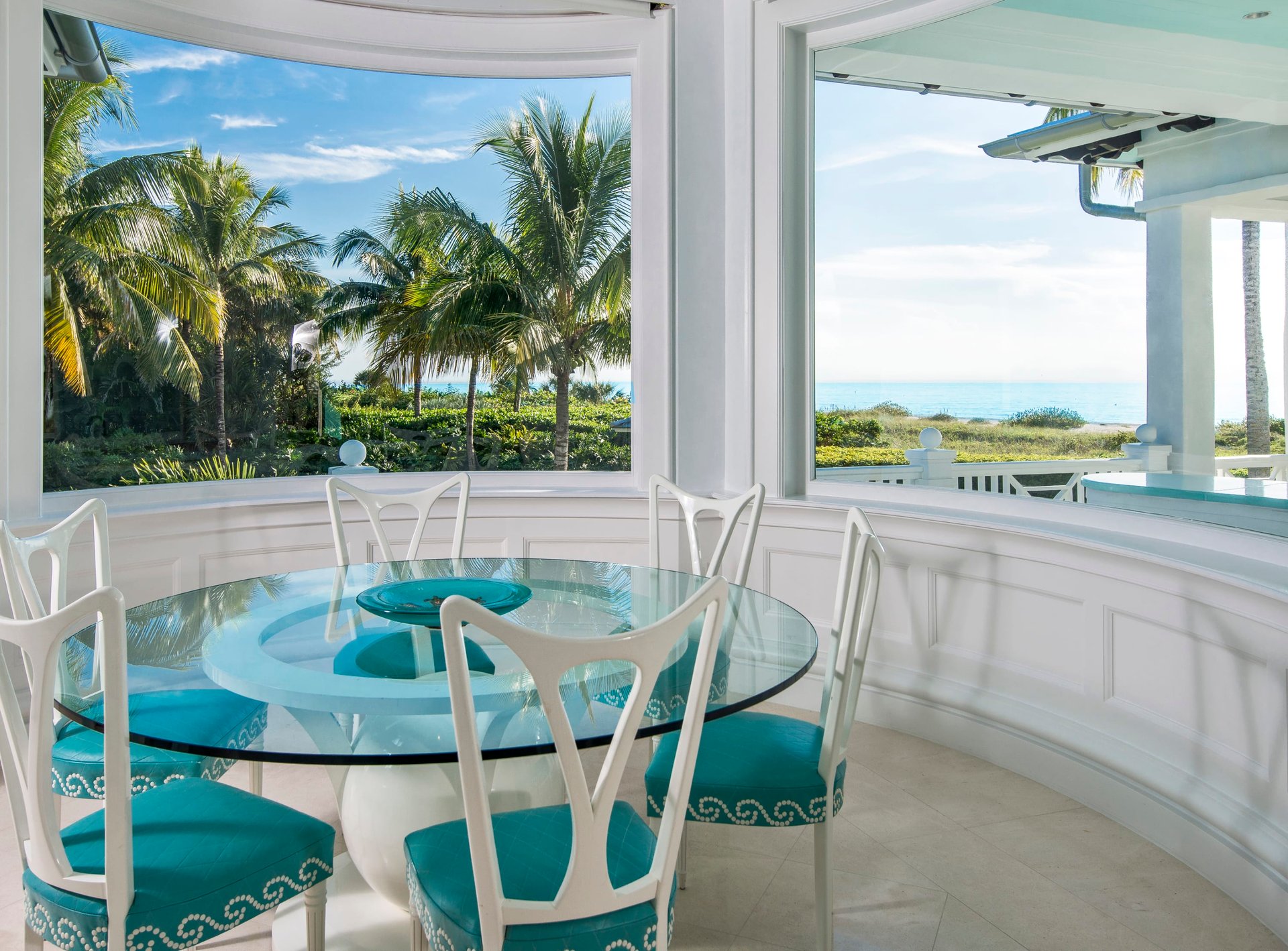 CAPTIVA
