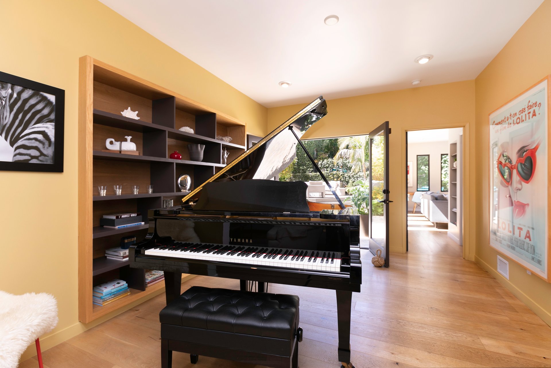 Dazzling Designer Done Furnished Lease in Los Feliz