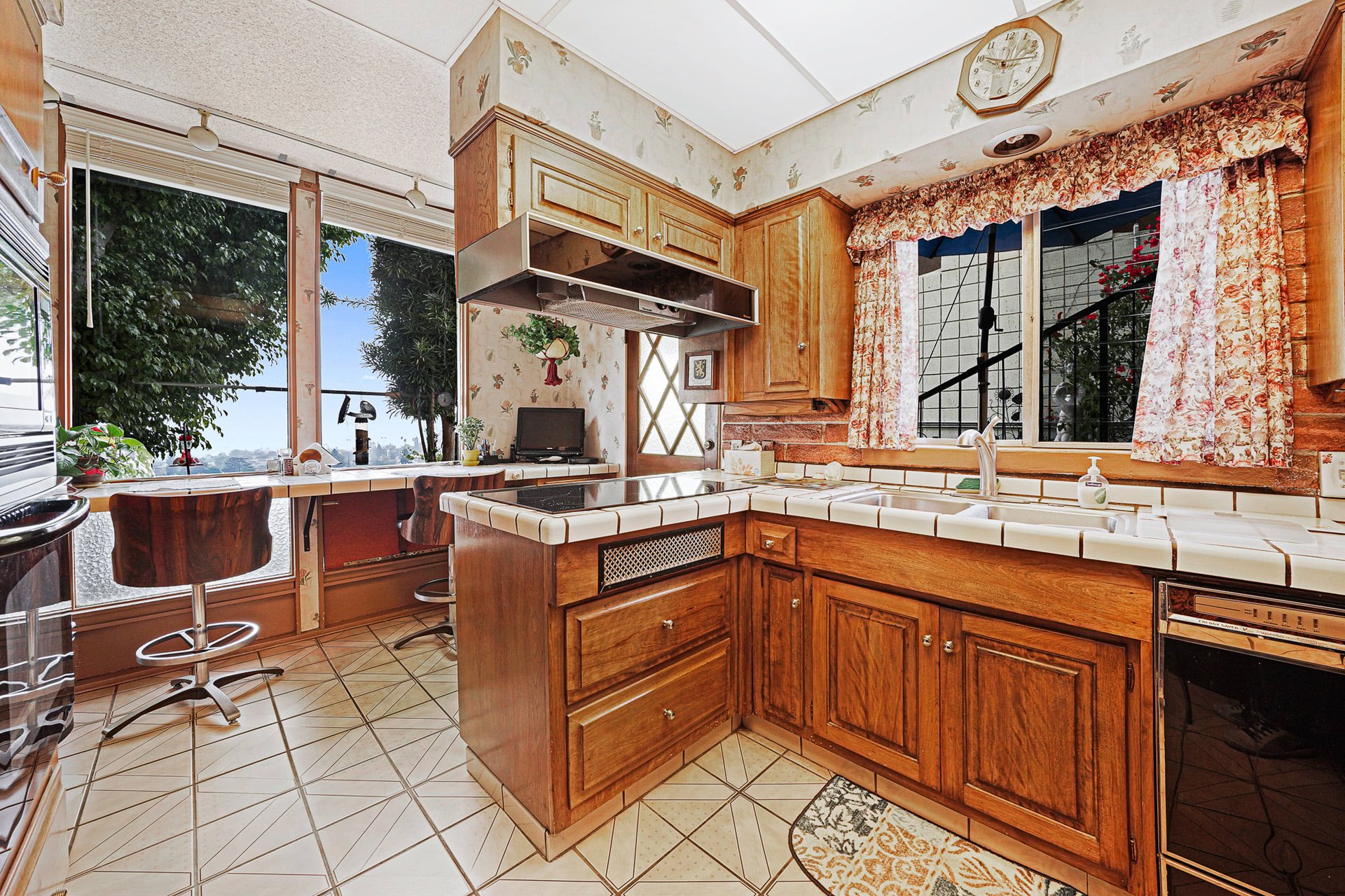 Original Condition Mid-Century Home with Stunning Downtown and City Views!