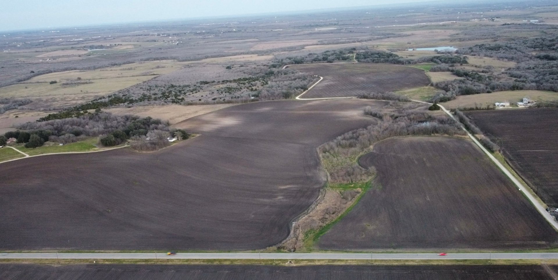 64 Acres on the Edge of a Hot Lockhart