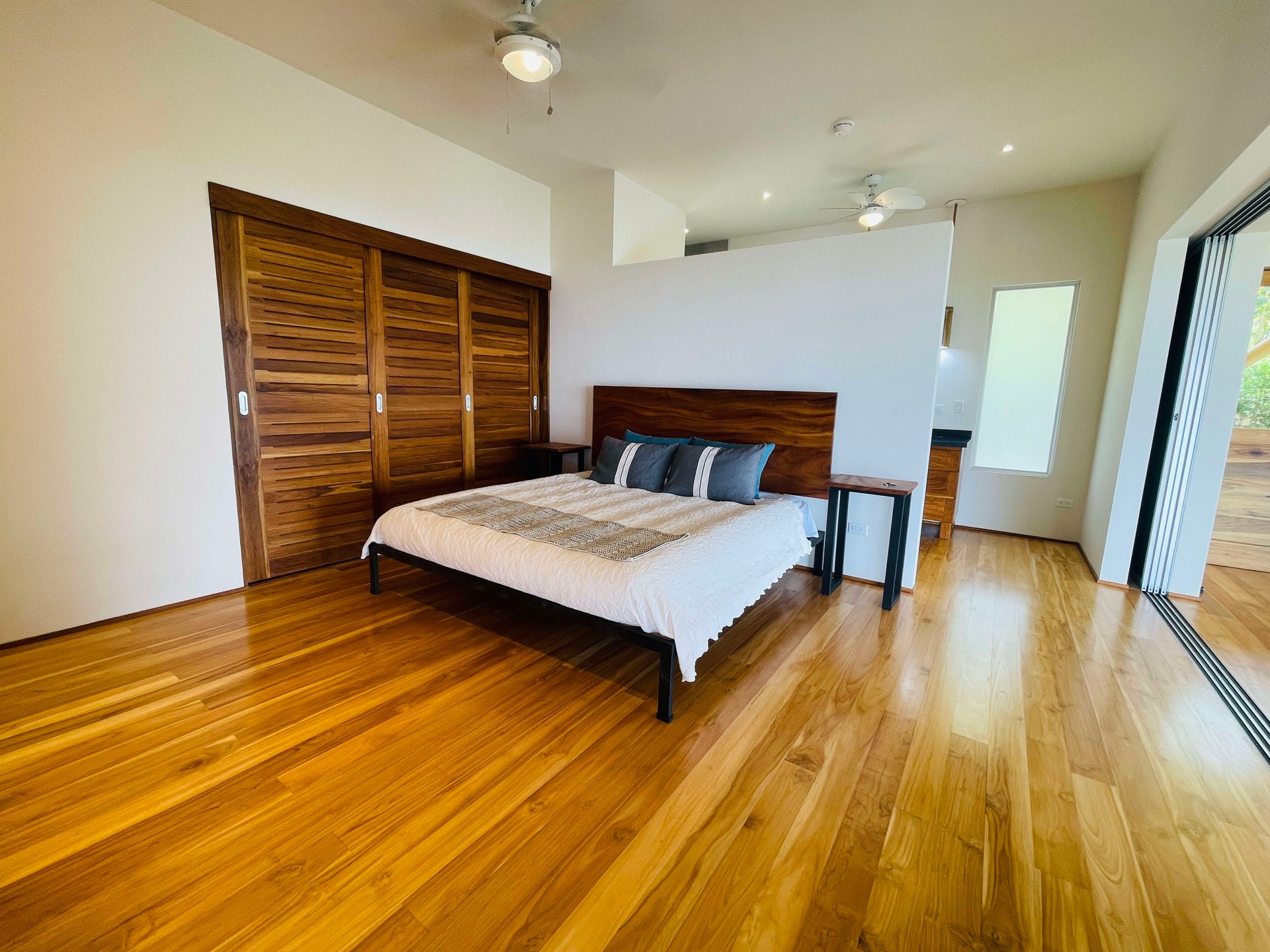 MarMistique Haven, Modern Tropical Home with Panoramic Ocean Views!