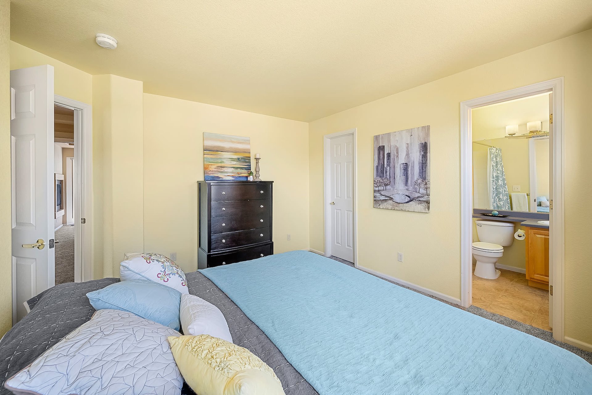 376 Mesa View Way
