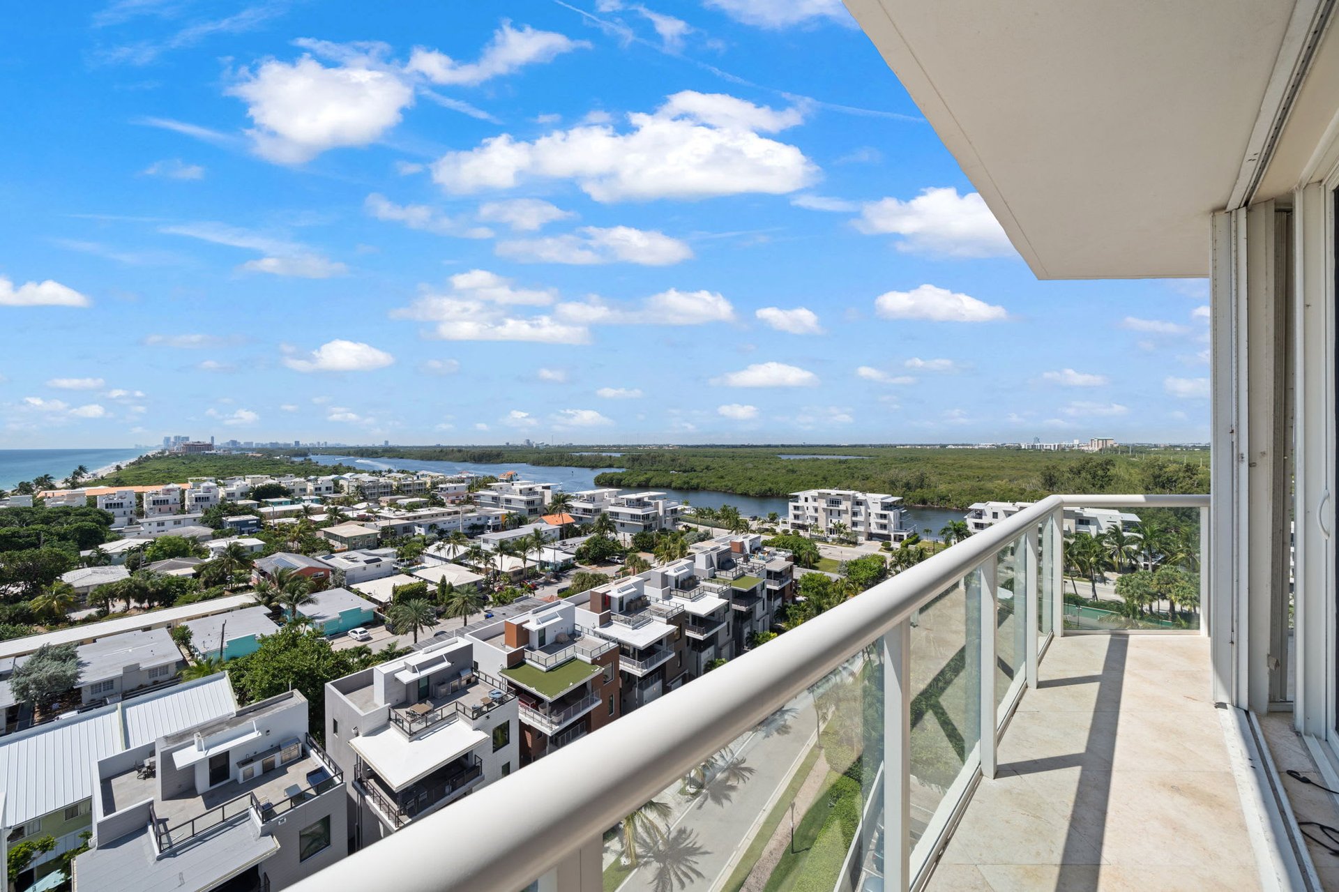 6001 N Ocean Dr Unit: 1104S