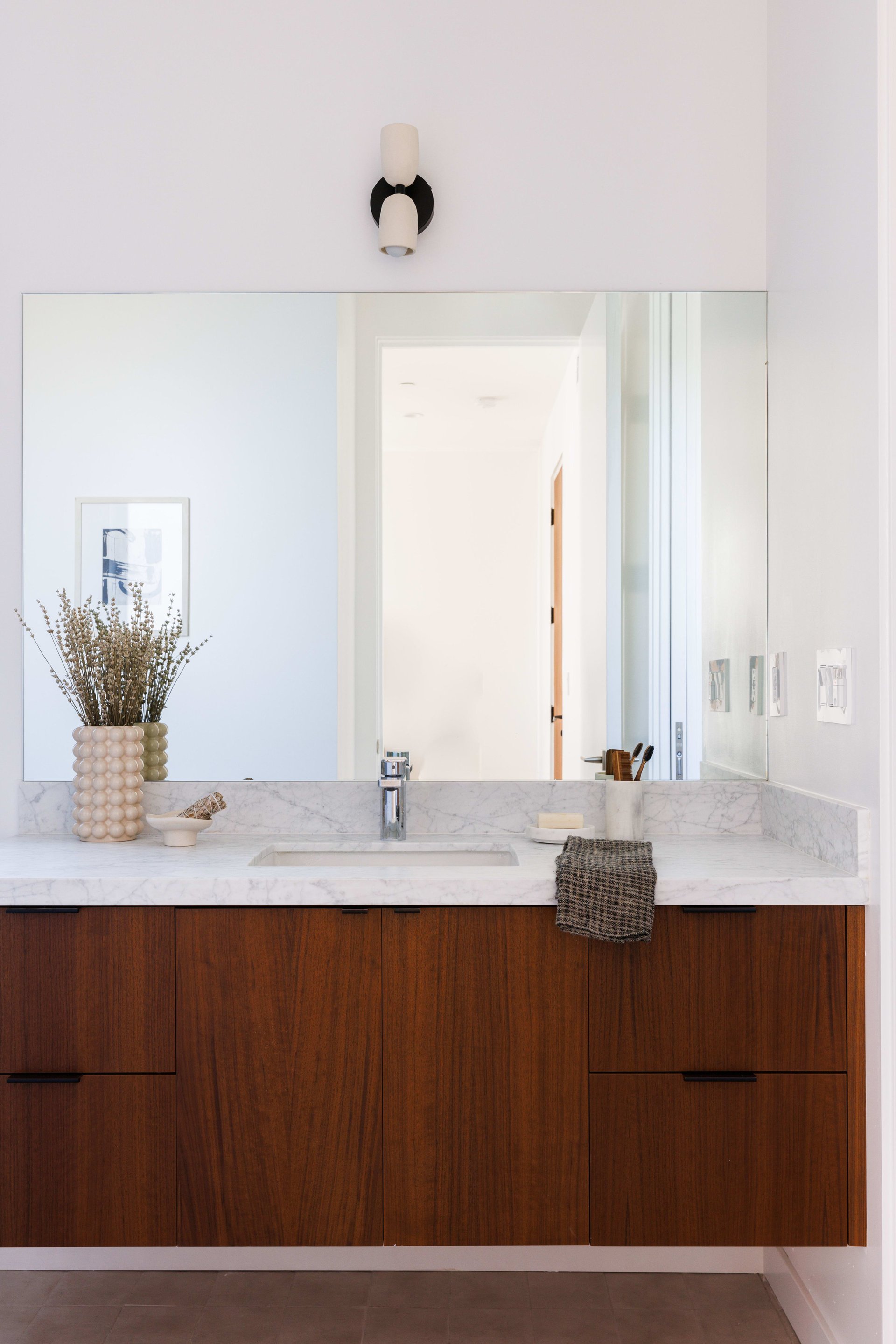 A Chic and Private New Construction in Silver Lake