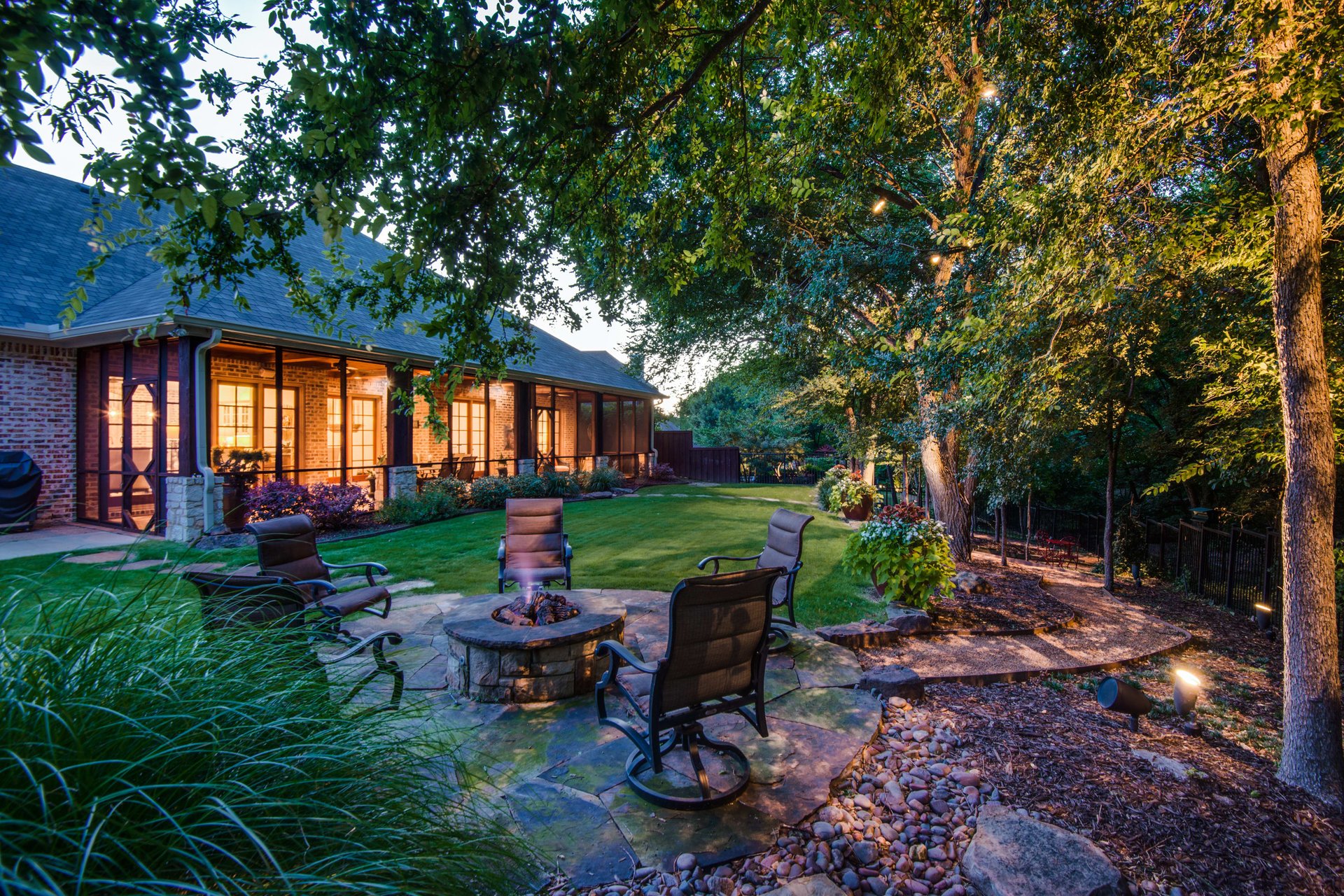 4734 Heritage Oaks Drive