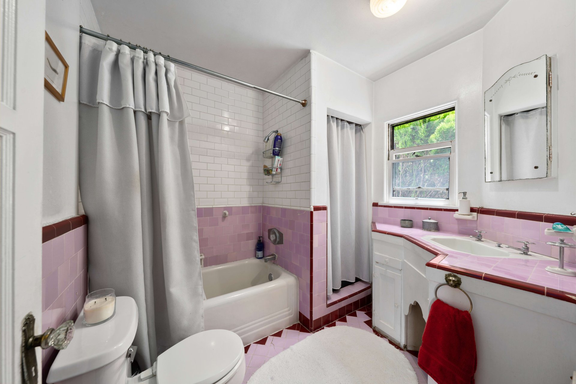 2802 Angus St, Silverlake