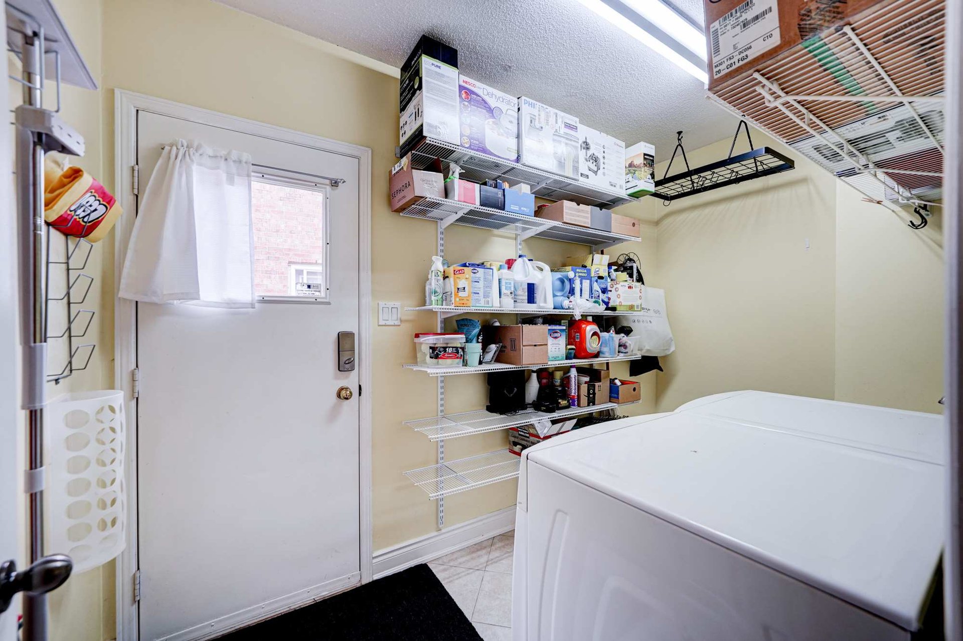 1534 Princeton Cres