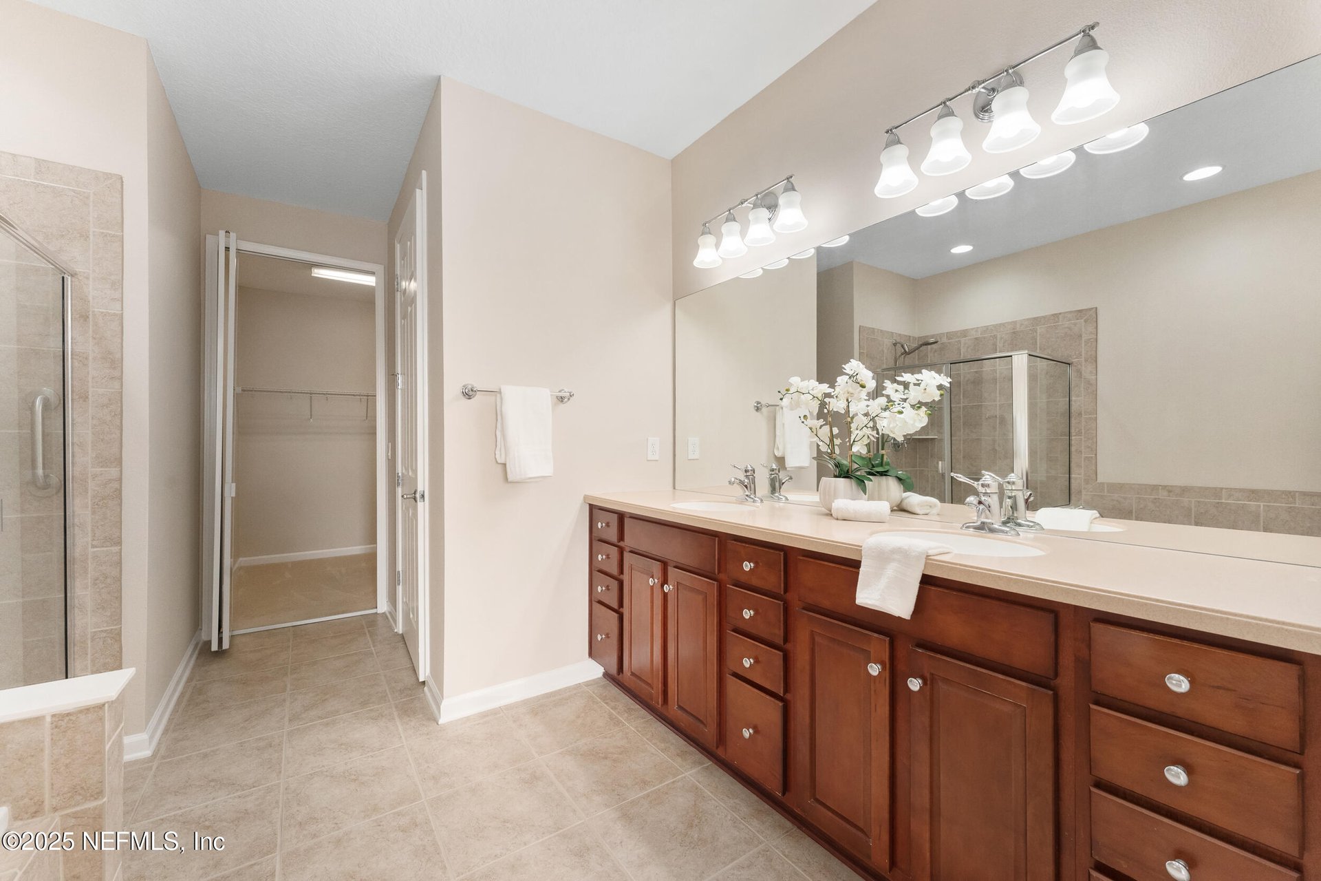 192 ORCHARD PASS Avenue 536- CORNER UNIT
