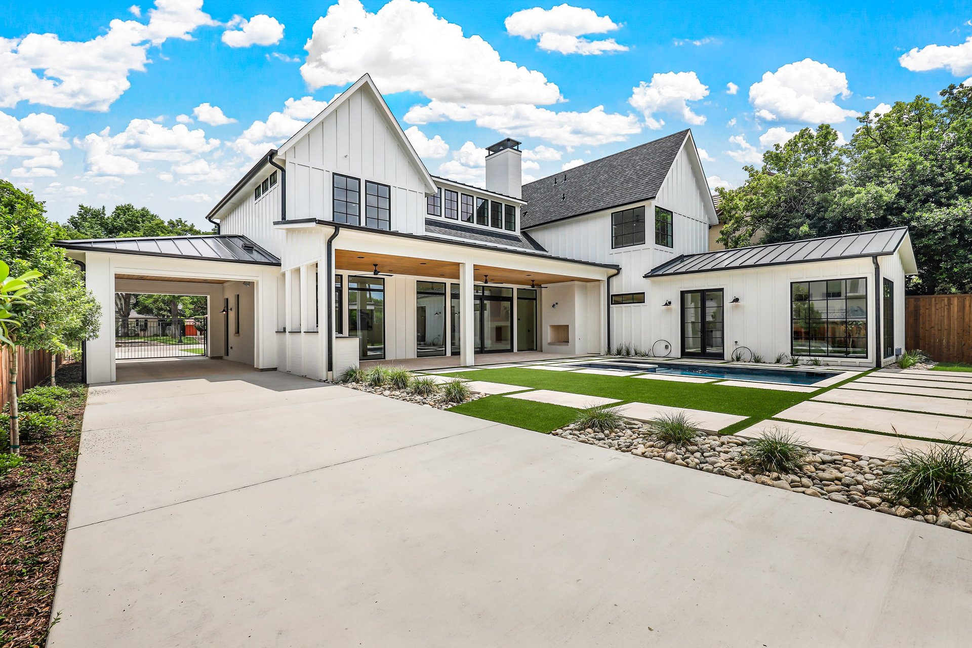 109 Crestwood
