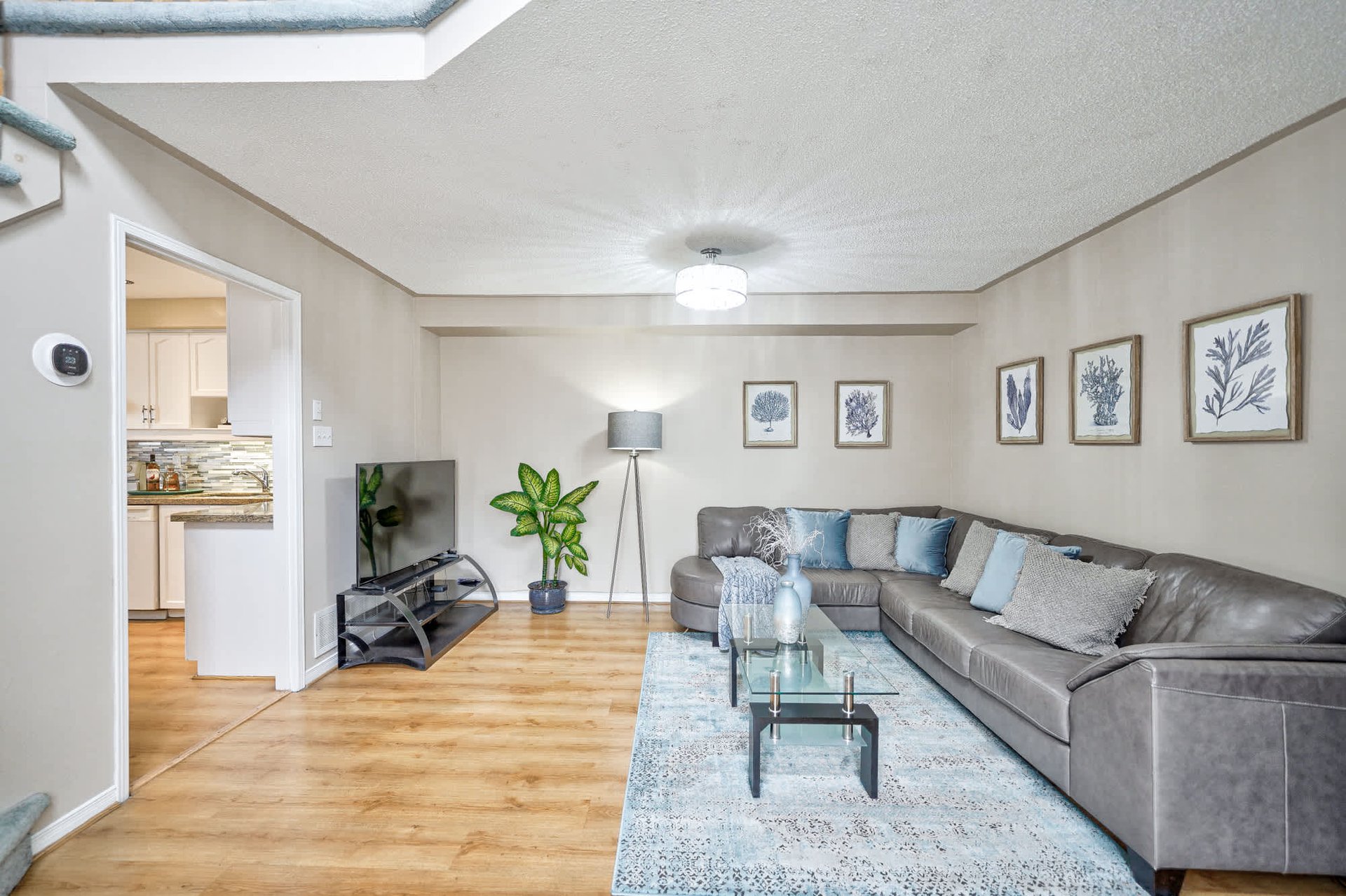 6980 Dunnview Crt