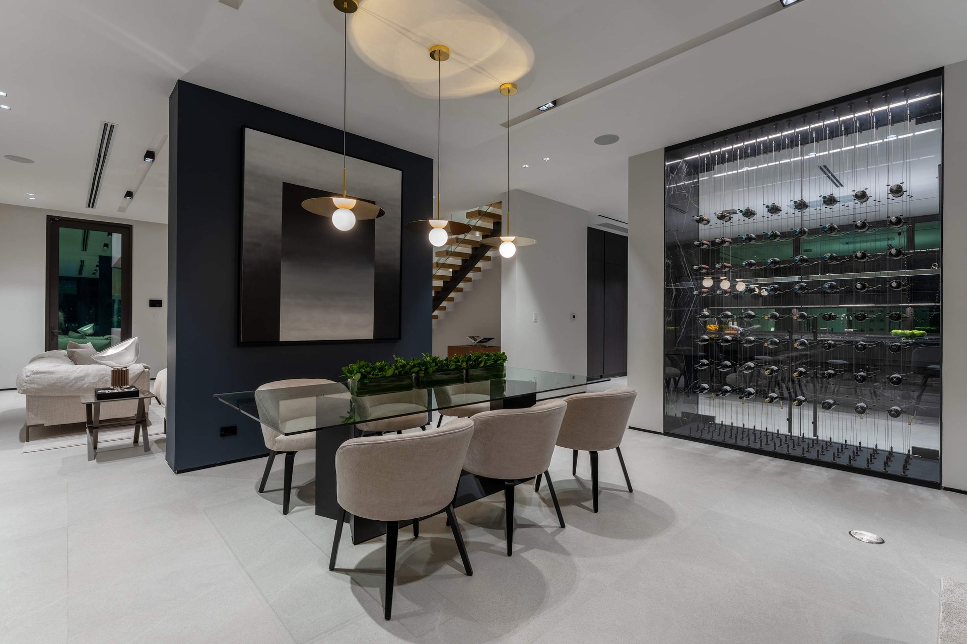 1098 N Venetian Dr