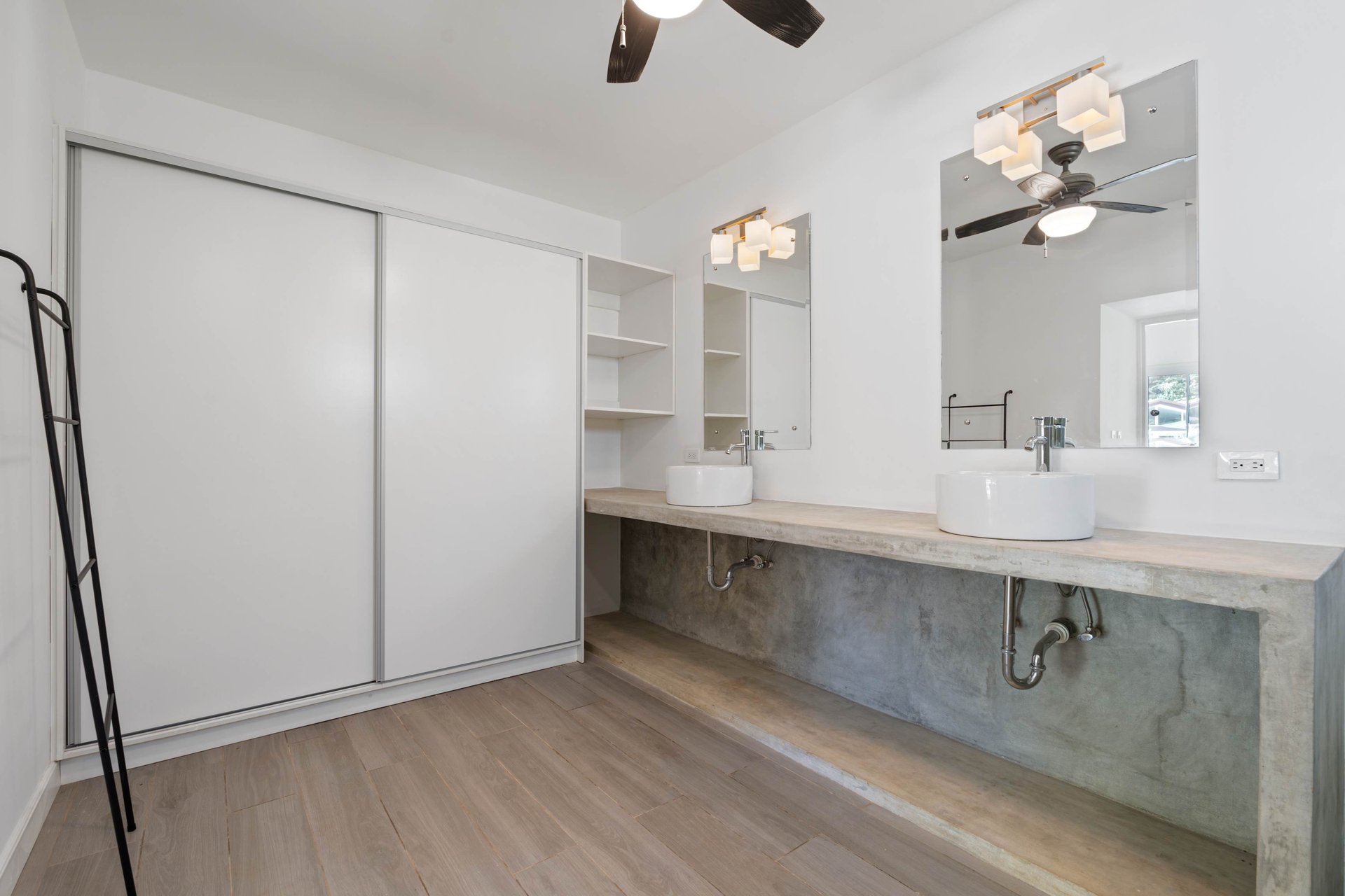 The Point 20 | Modern Elegance Meets Coastal Serenity – Home for Sale in Playa Avellanas!