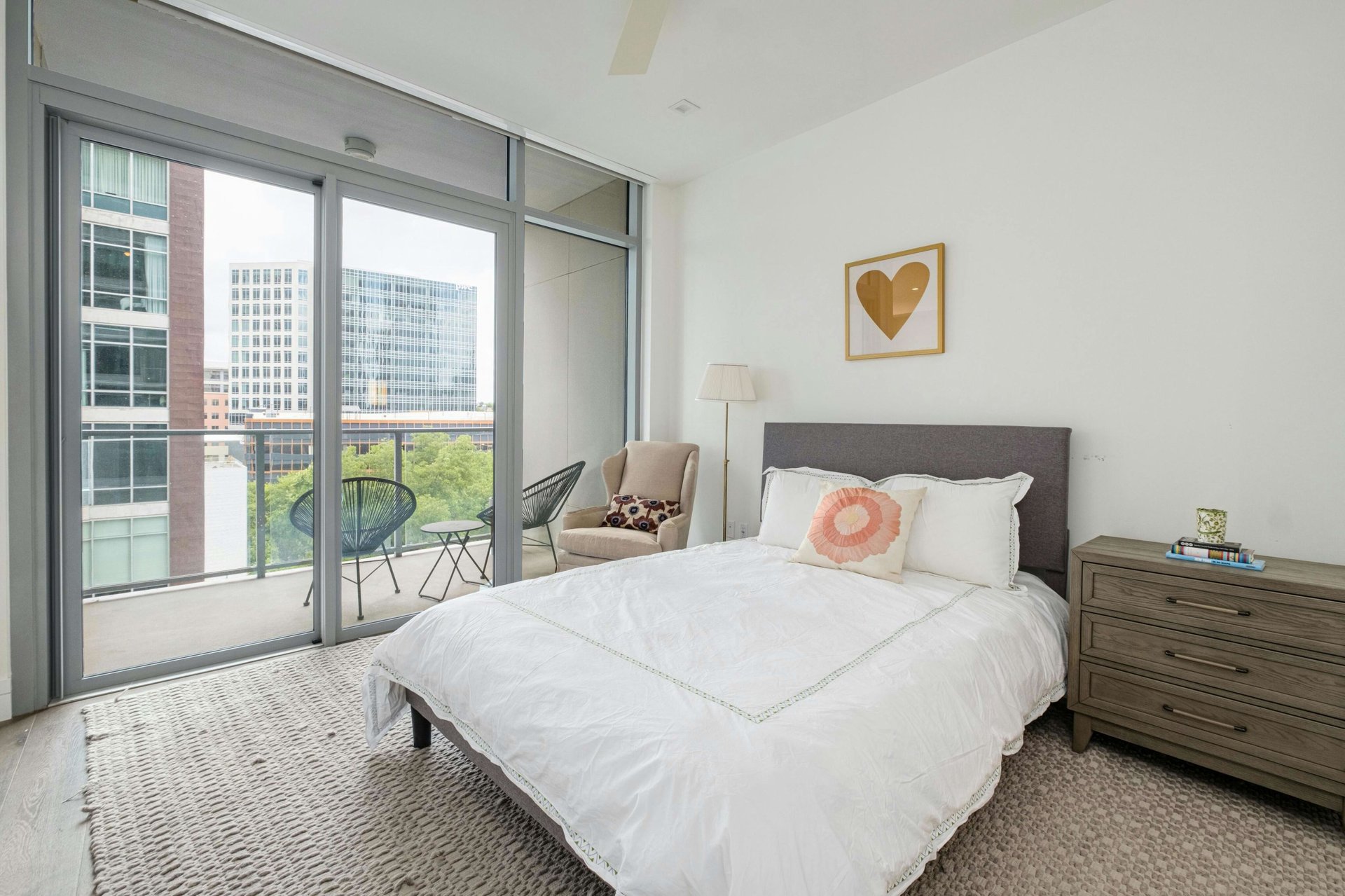 501 West Ave #702