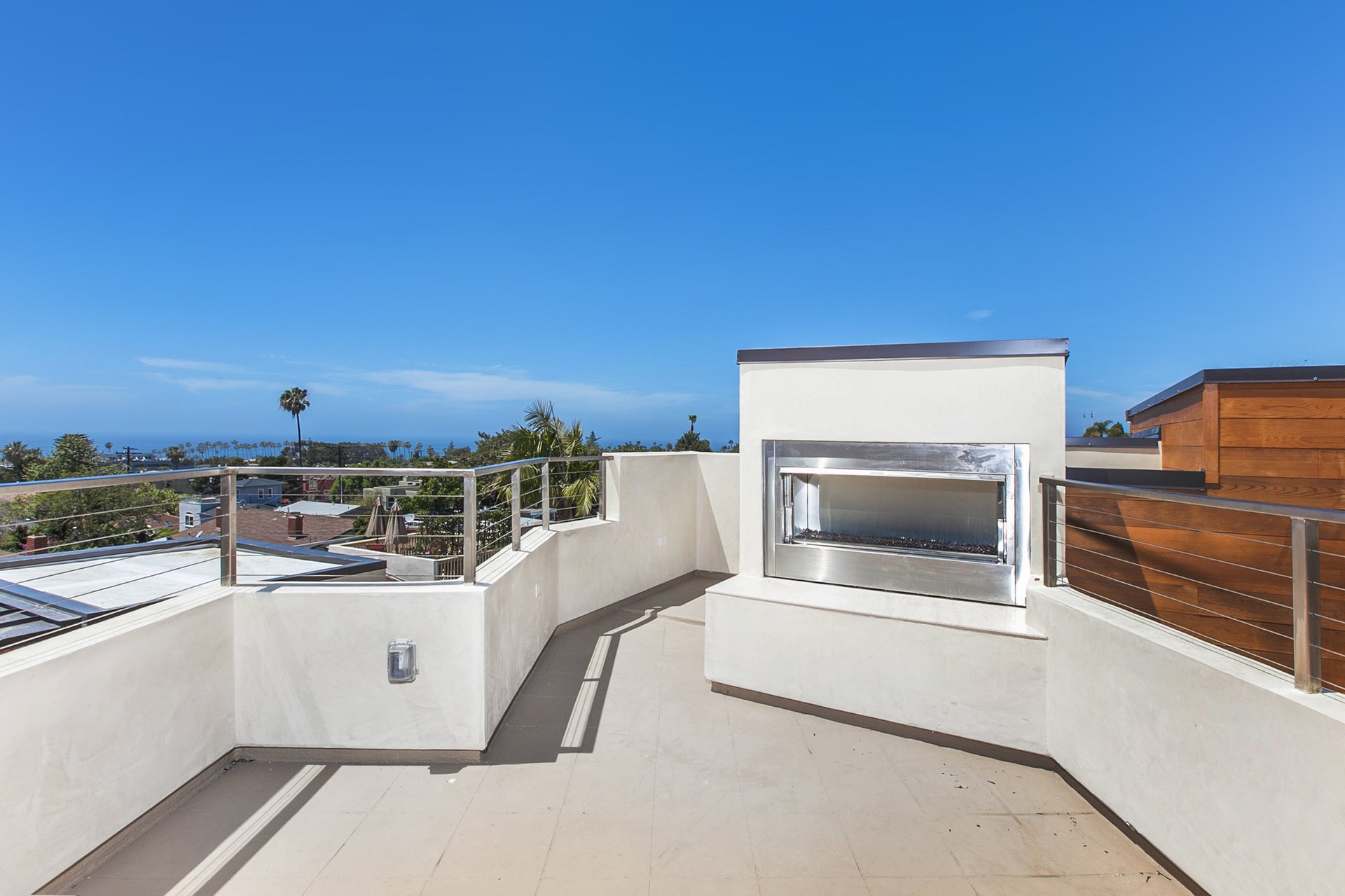New Ocean-View Living